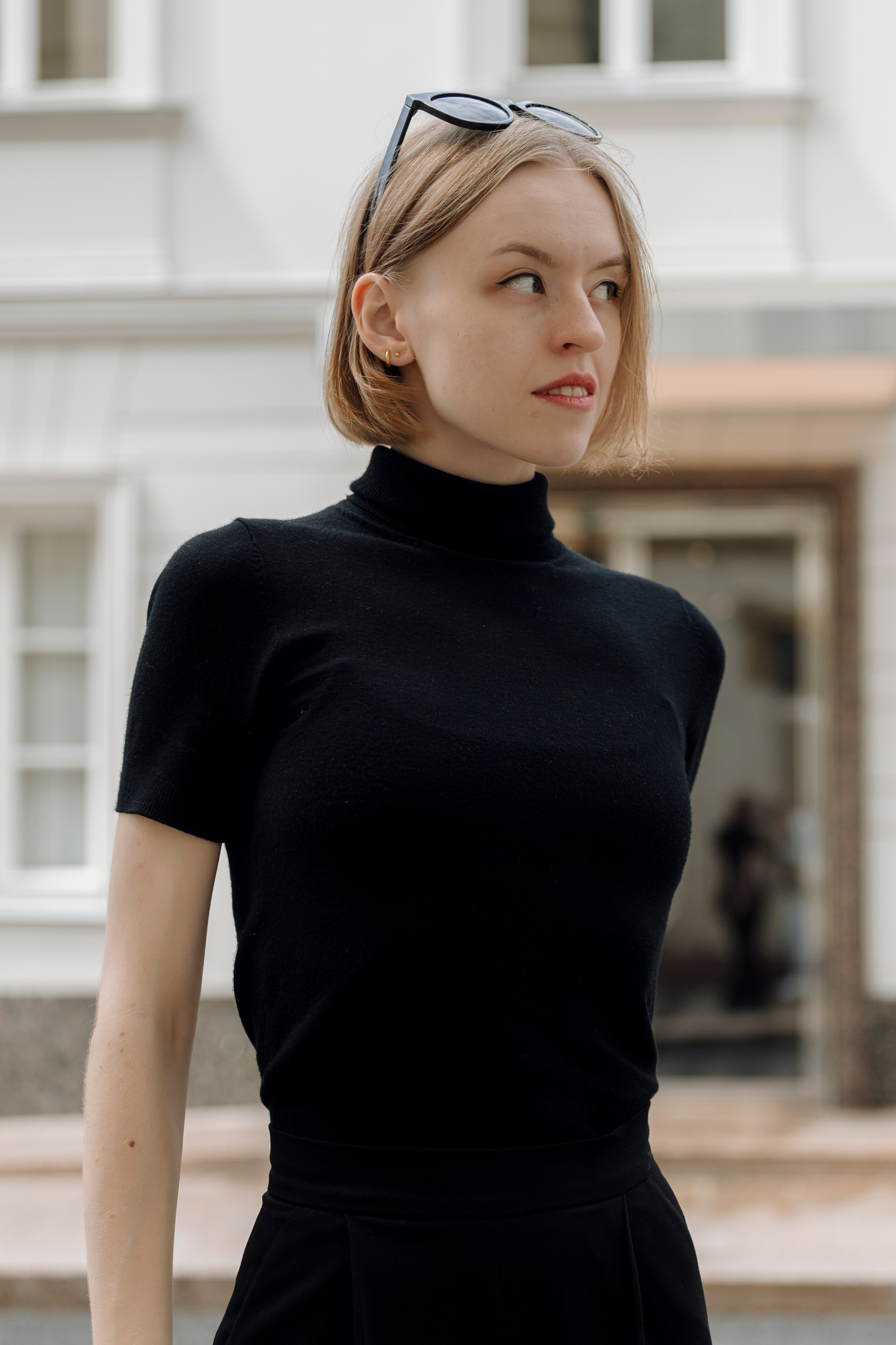 Деловой женский портрет в строгом стиле, профессиональный фотограф Москва