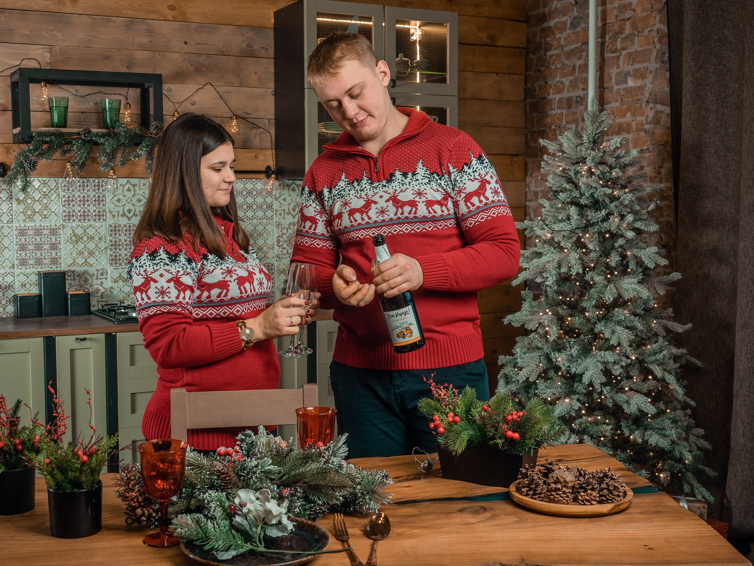 Новогодняя фотосессия пары в студии. Отличные фотографии своих близких, своего бизнеса или даже себя. СПб