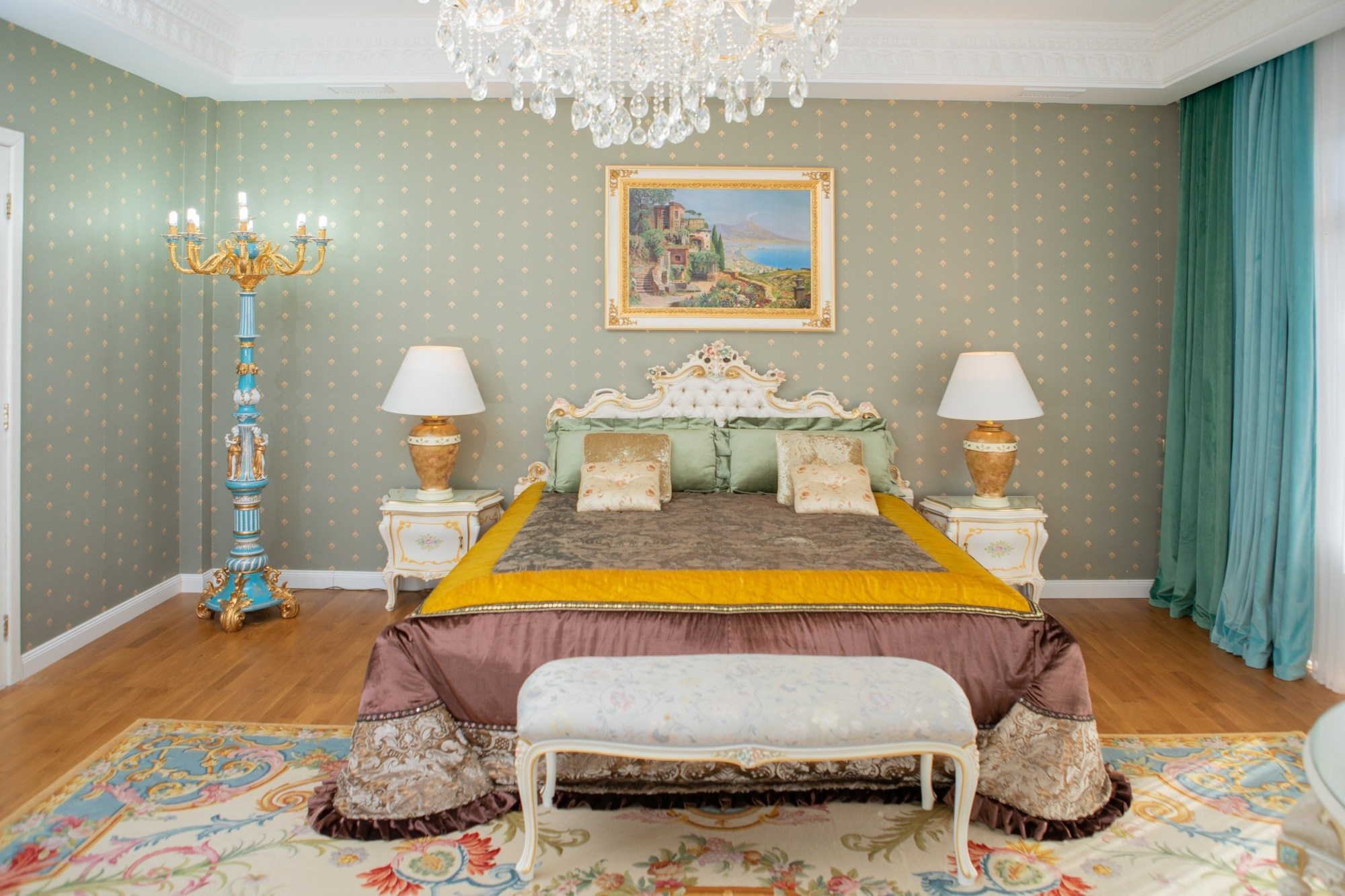 Фотограф в Крыму и Краснодарском крае: репортажная, интерьерная и промышленная фотосъёмка