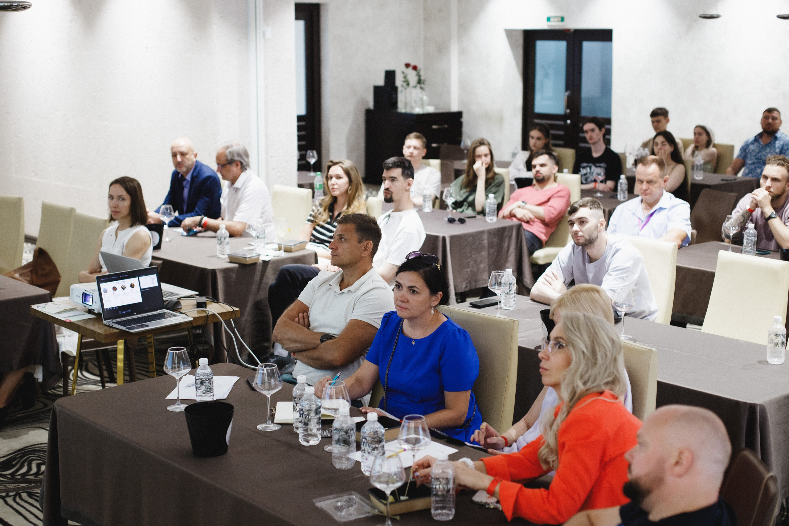 ФЕСТИВАЛЬ РОССИЙСКОГО ВИНА. СВОИ. ФОТООТЧЕТЫ-СОБЫТИЯ-МЕСТА