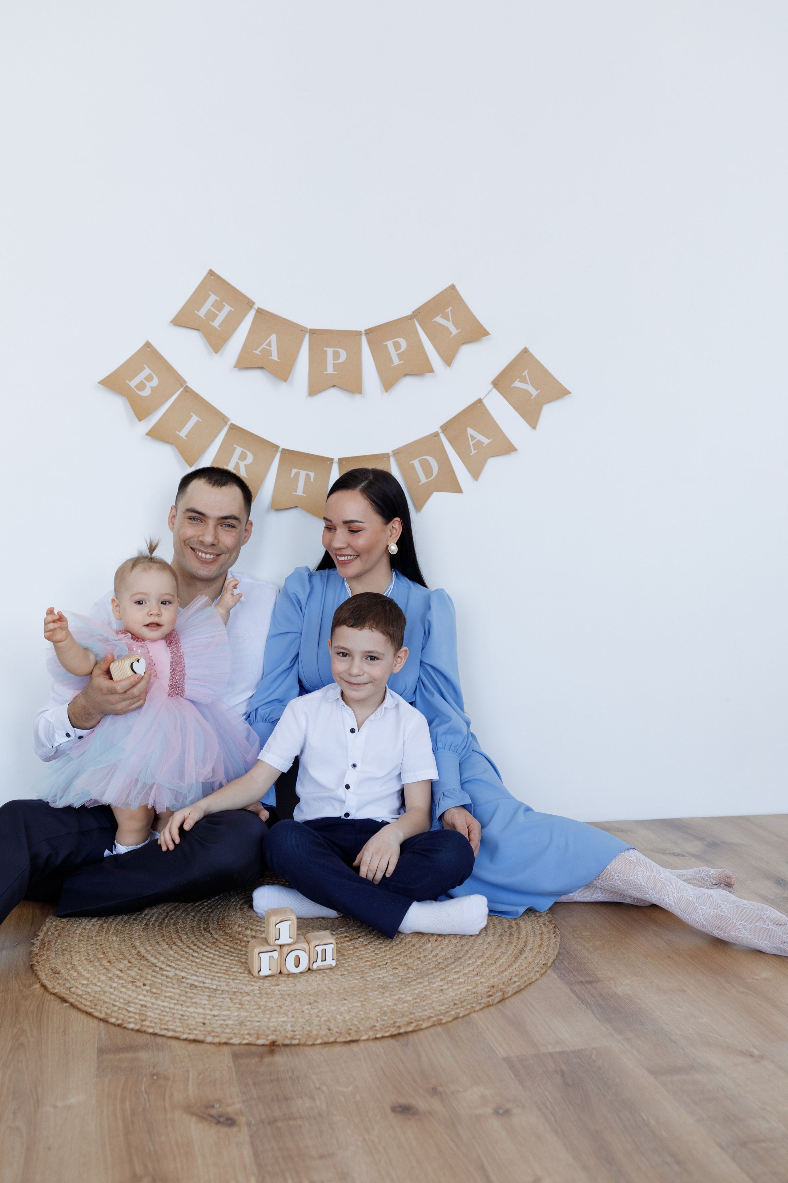 Алисе 1 годик. Фотограф на годик Хабаровск Детский и семейный фотограф в Хабаровске Юлия Матвиенко