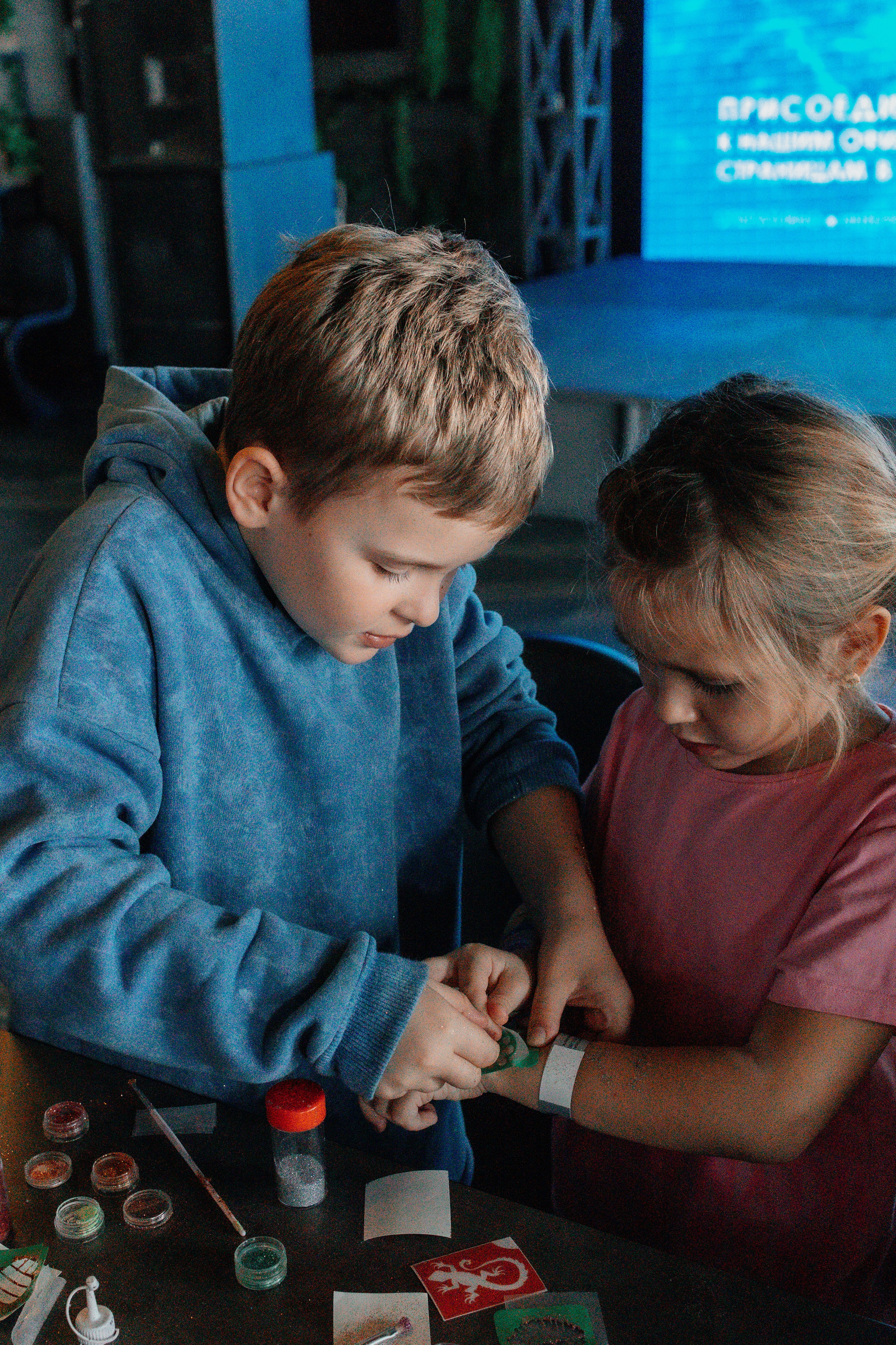 Блеск тату в Лофте. Семейный и детский фотограф в Славгороде Анастасия Винс
