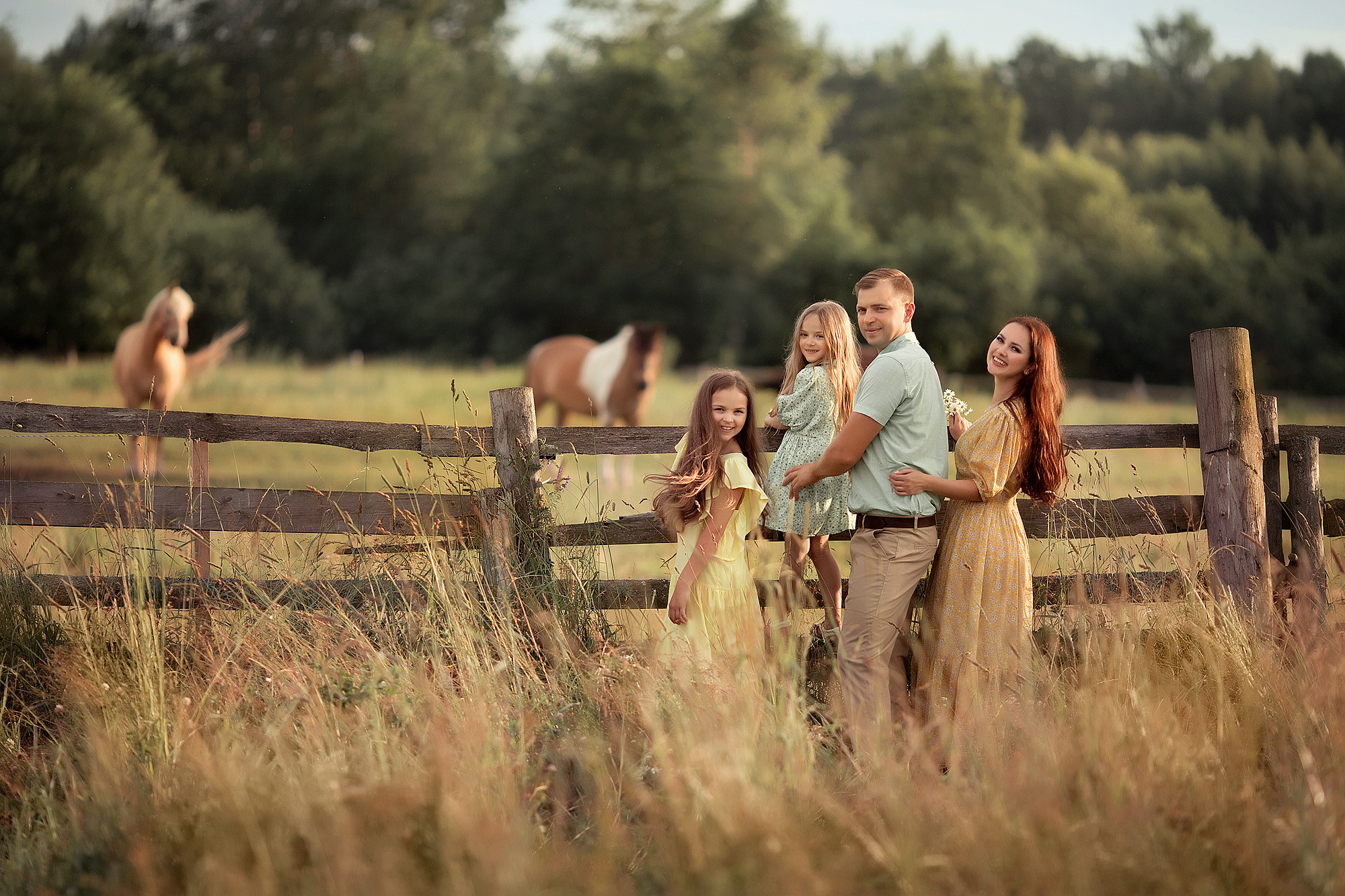 Family photo shoot in nature. Tatyana Nadezhdina Family photographer