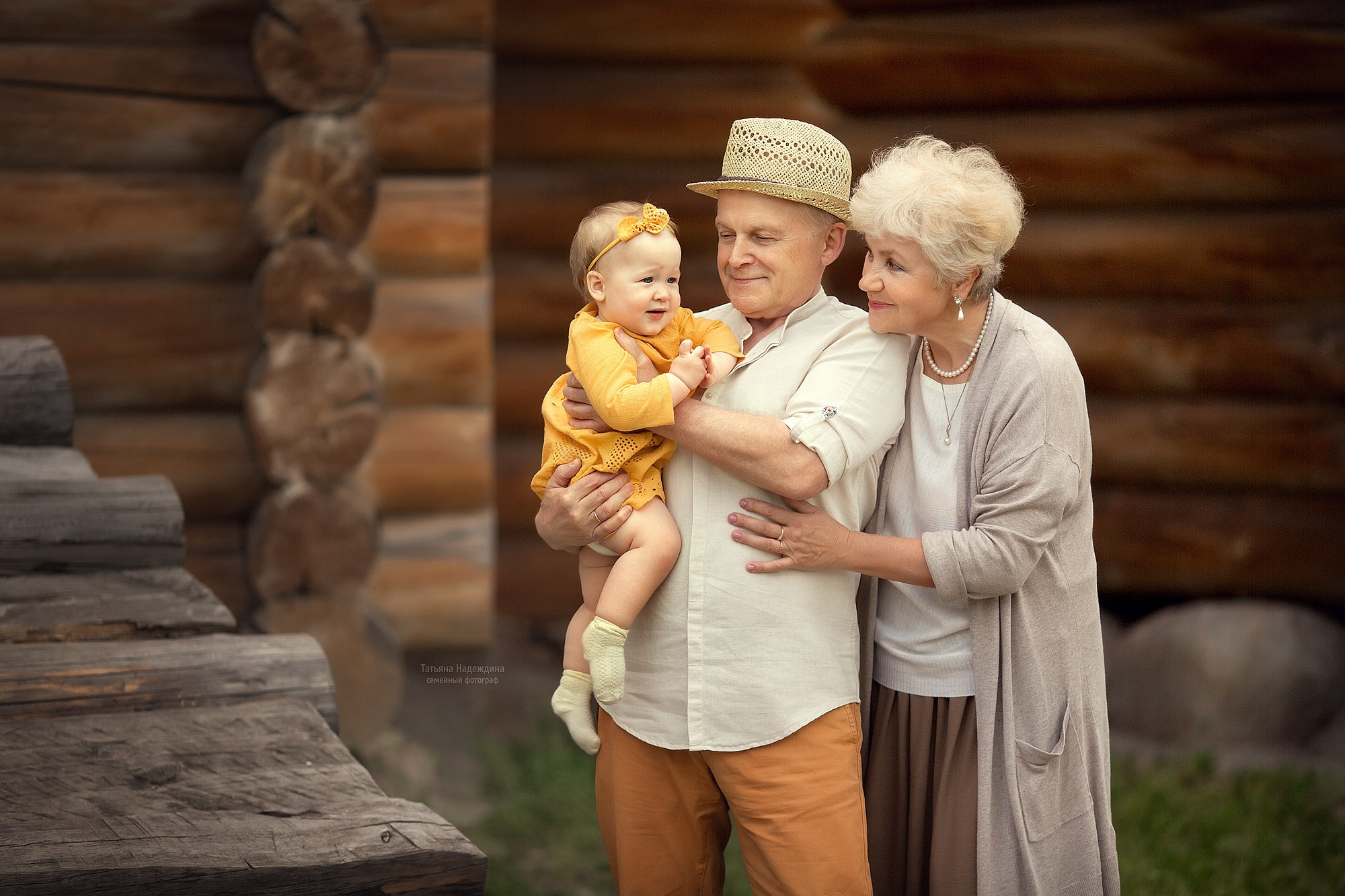 Family photo shoot in nature. Tatyana Nadezhdina Family photographer