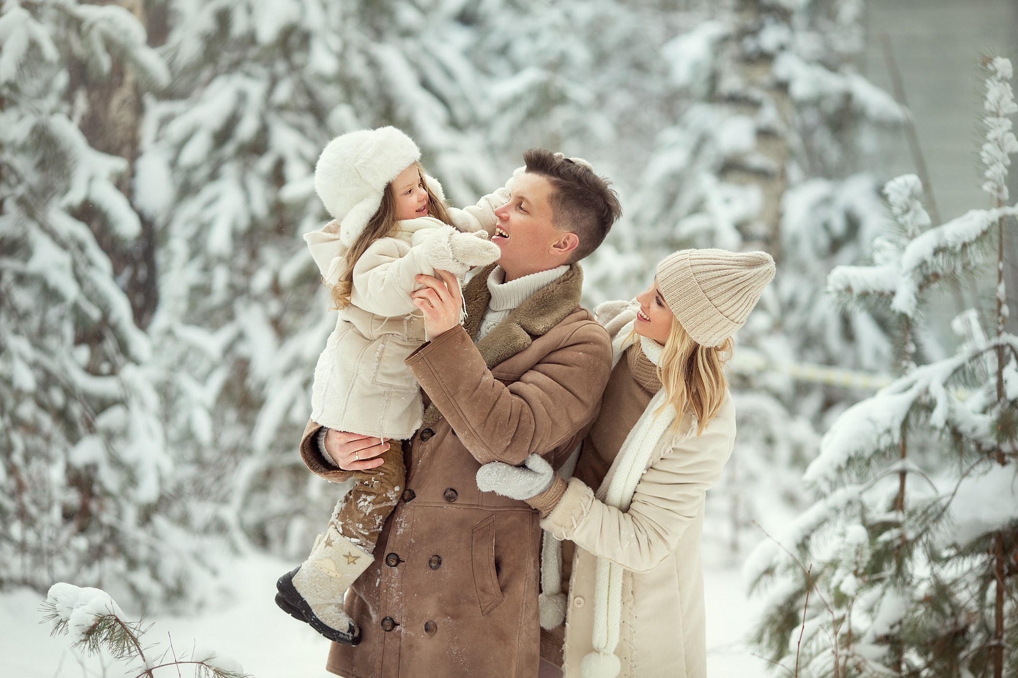 Family photo shoot in nature. Tatyana Nadezhdina Family photographer
