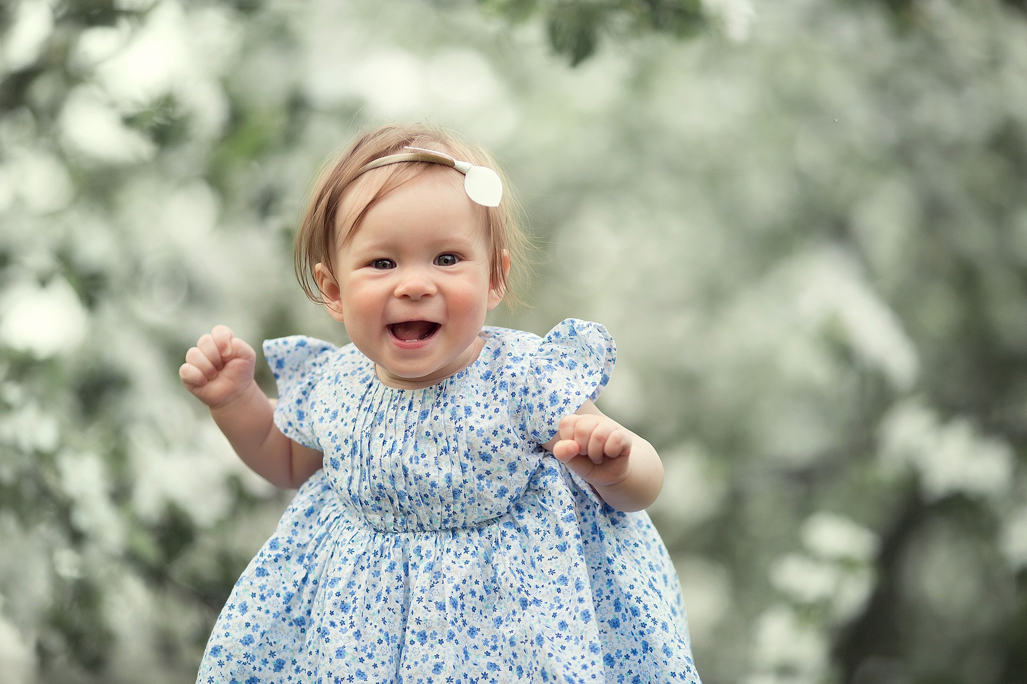 Семейная фотосессия в цветущем саду. Tatyana Nadezhdina Family photographer
