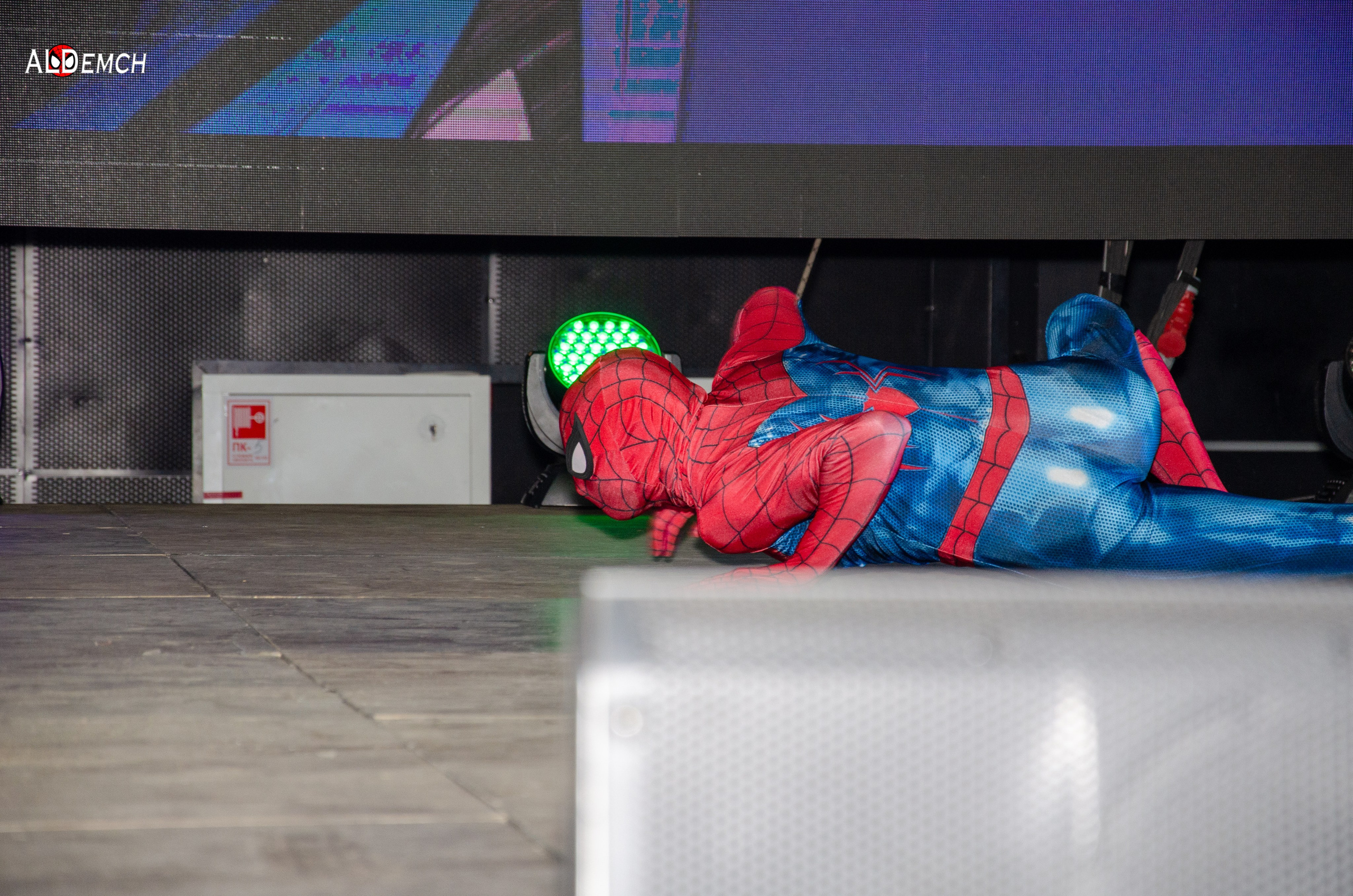 Марвел комикс картинки персонажей и косплей фото в России