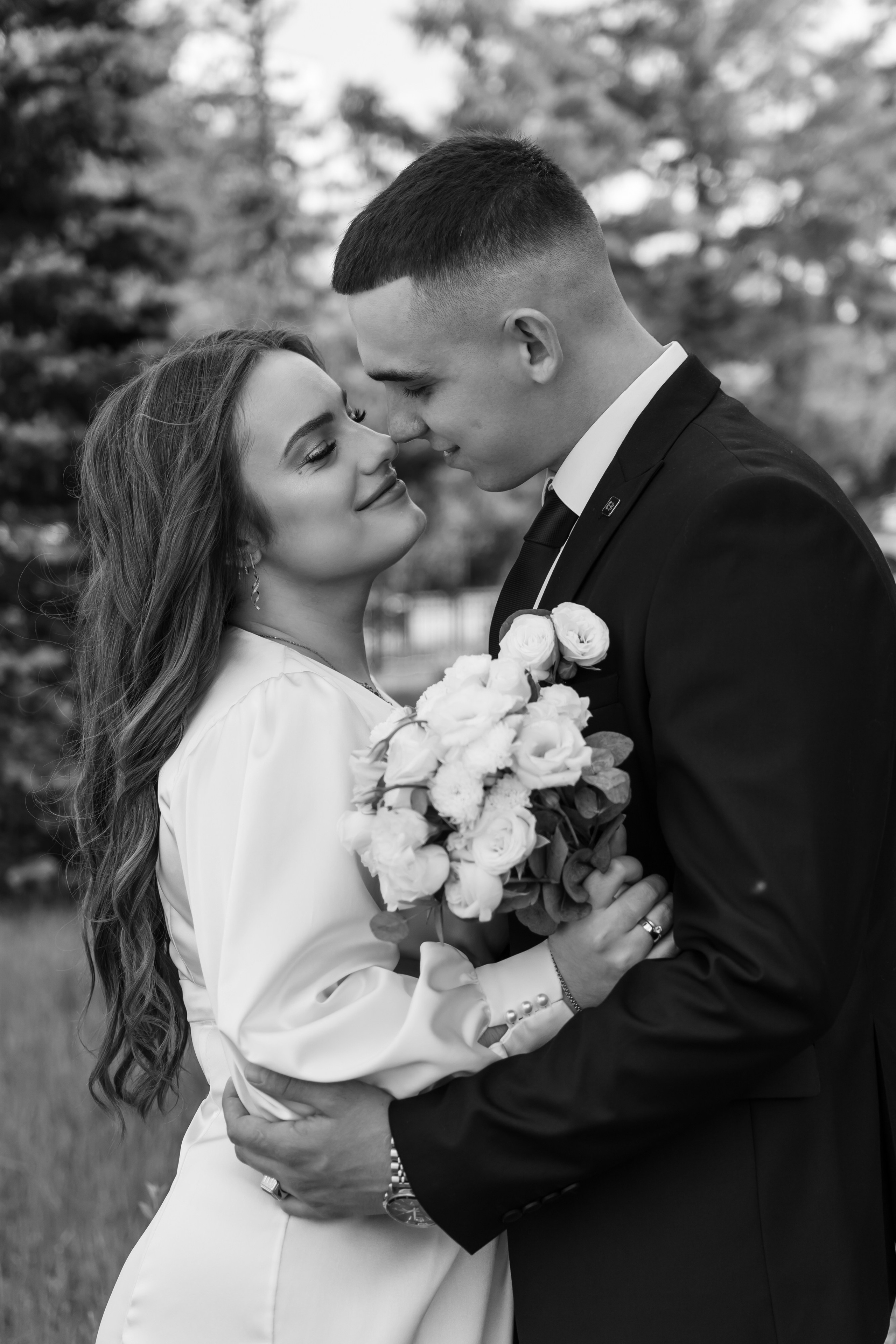 Фотограф свадебный, репортажный, индивидуальный, фото для маркетплейсов, брендов, автосалонов