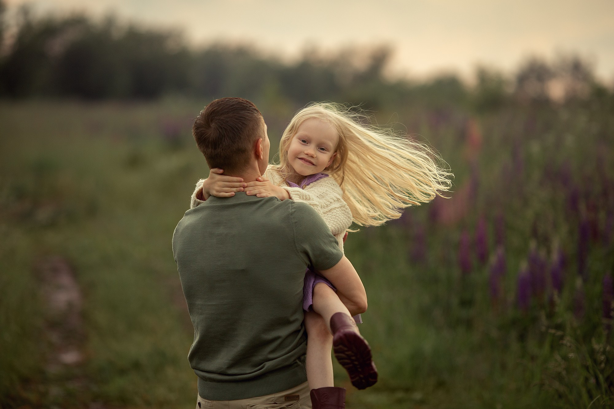 Семейная Фотосессия в люпиновом поле. Tatyana Nadezhdina Family photographer