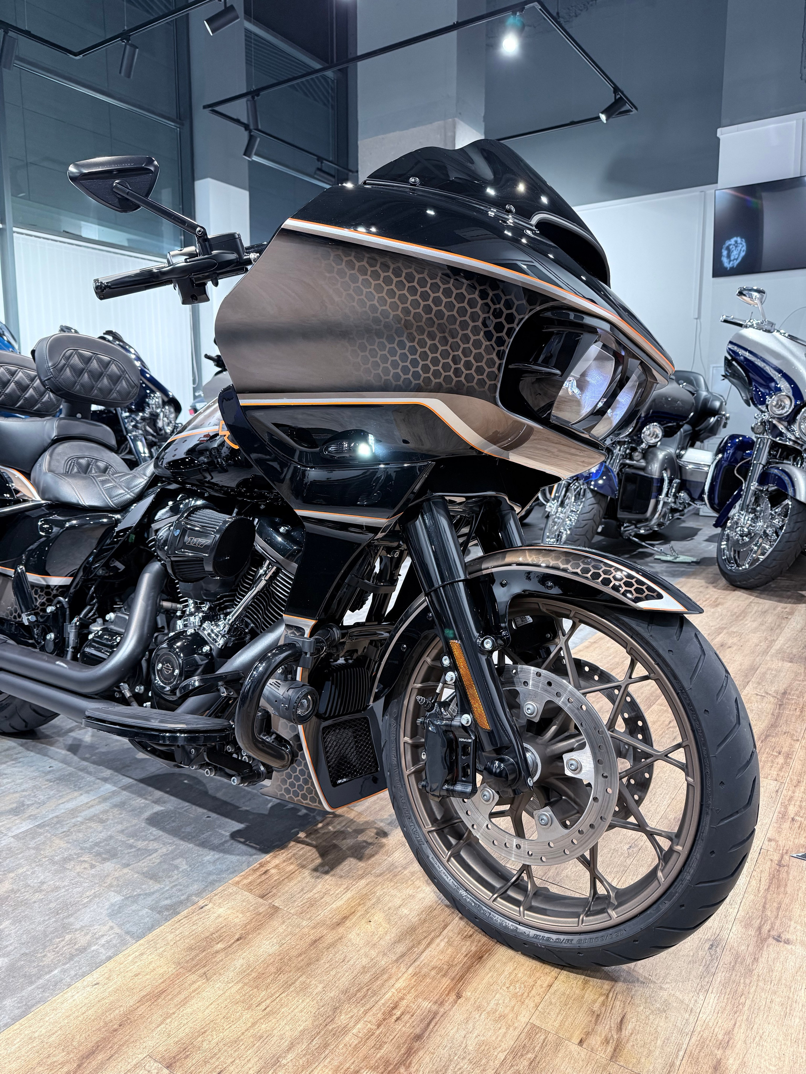 2023 Road Glide ST 117. Hello Davidson, Москва. Только хорошие мотоциклы…