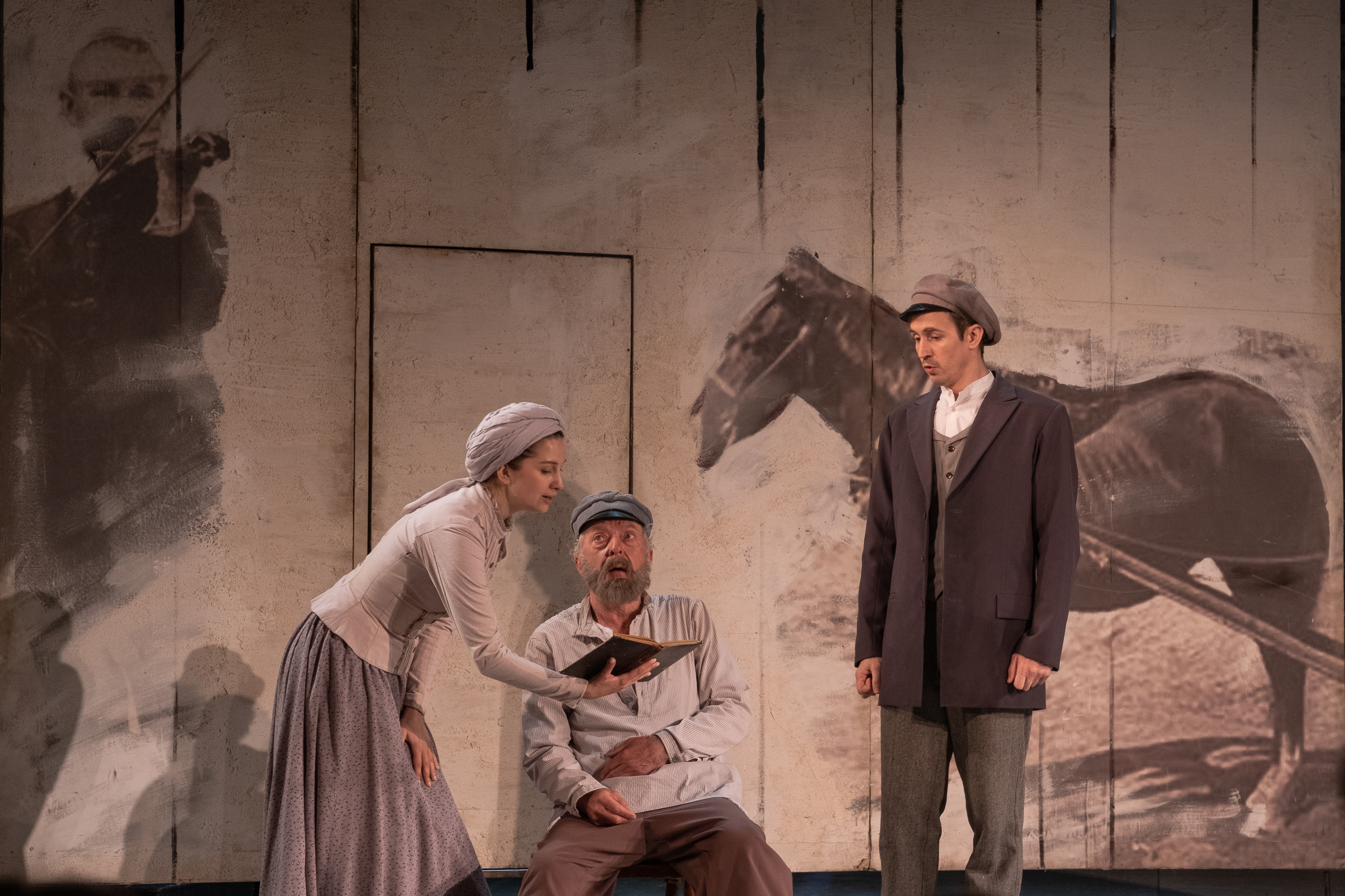 Спектакль Поминальная молитва. Фотограф в Санкт-Петербурге и Москве Юлия Паршакова