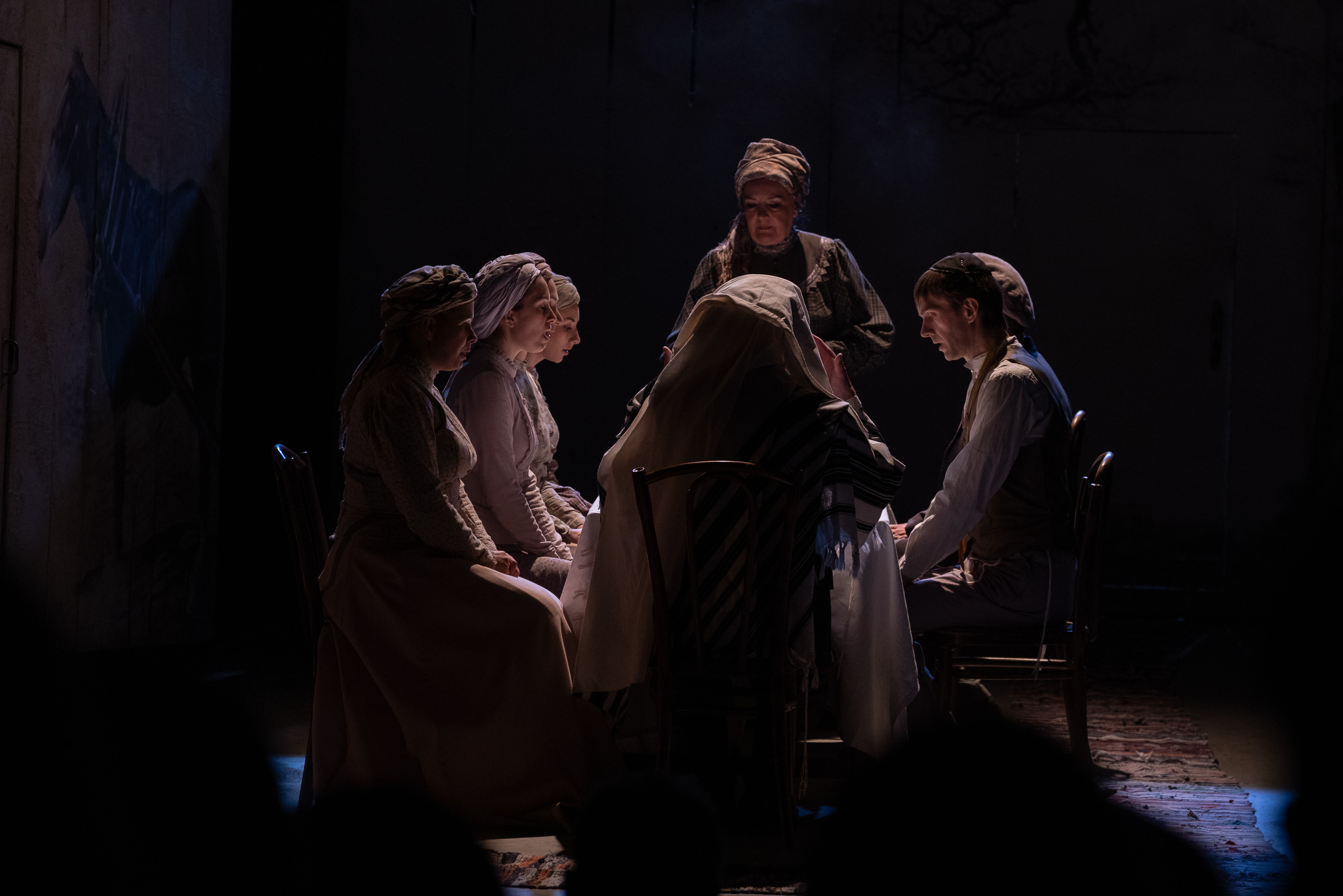 Спектакль Поминальная молитва. Фотограф в Санкт-Петербурге и Москве Юлия Паршакова