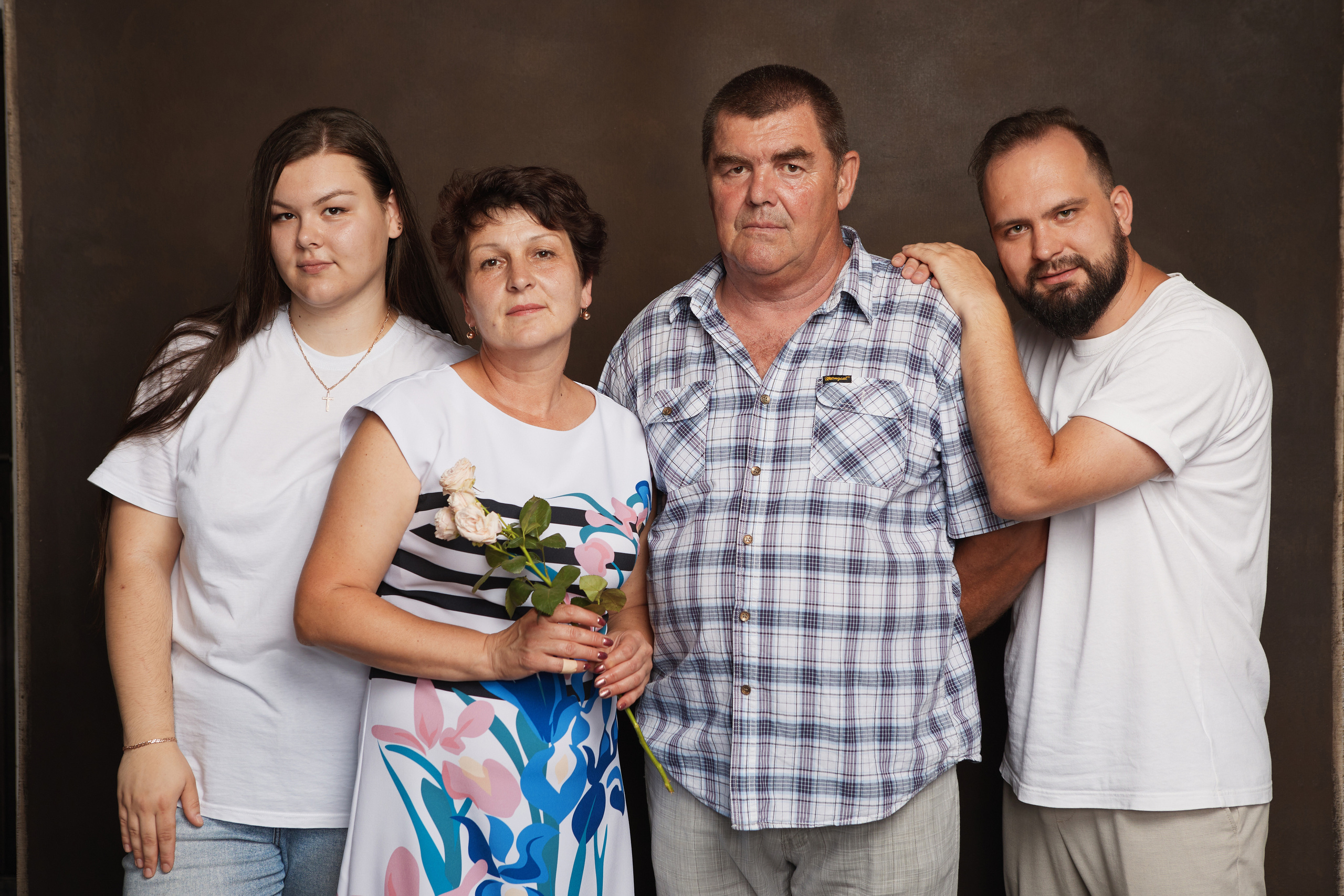 Семейный портрет в фотостудии