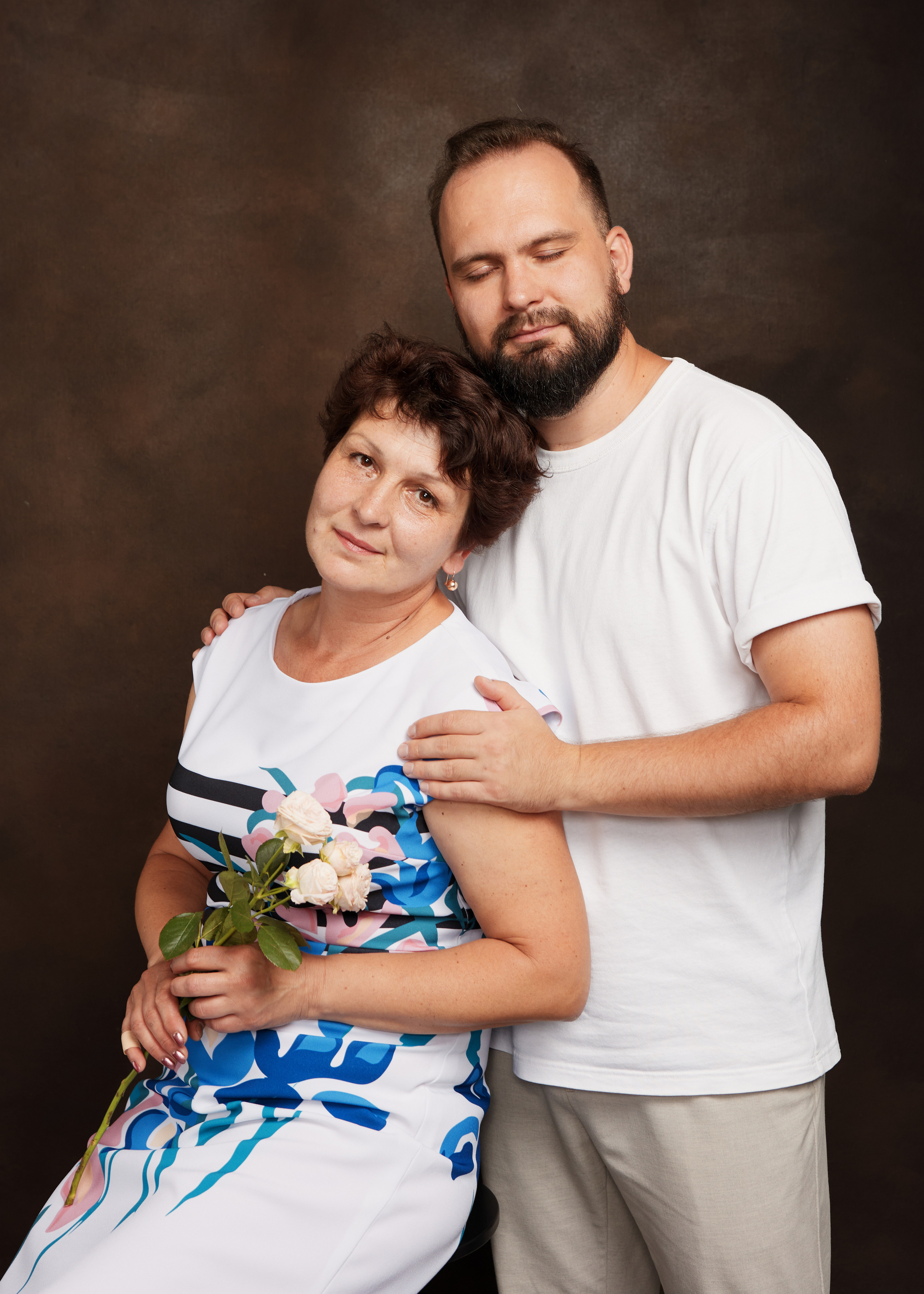 Семейный портрет в фотостудии