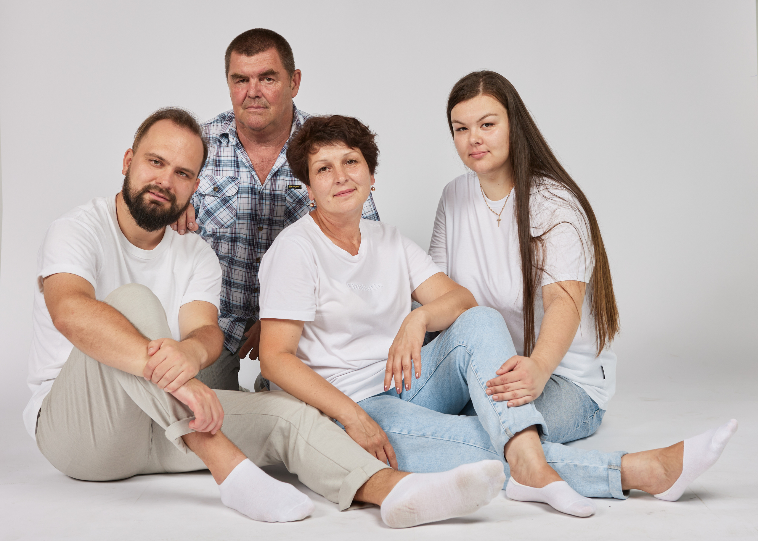 Семейный портрет в фотостудии