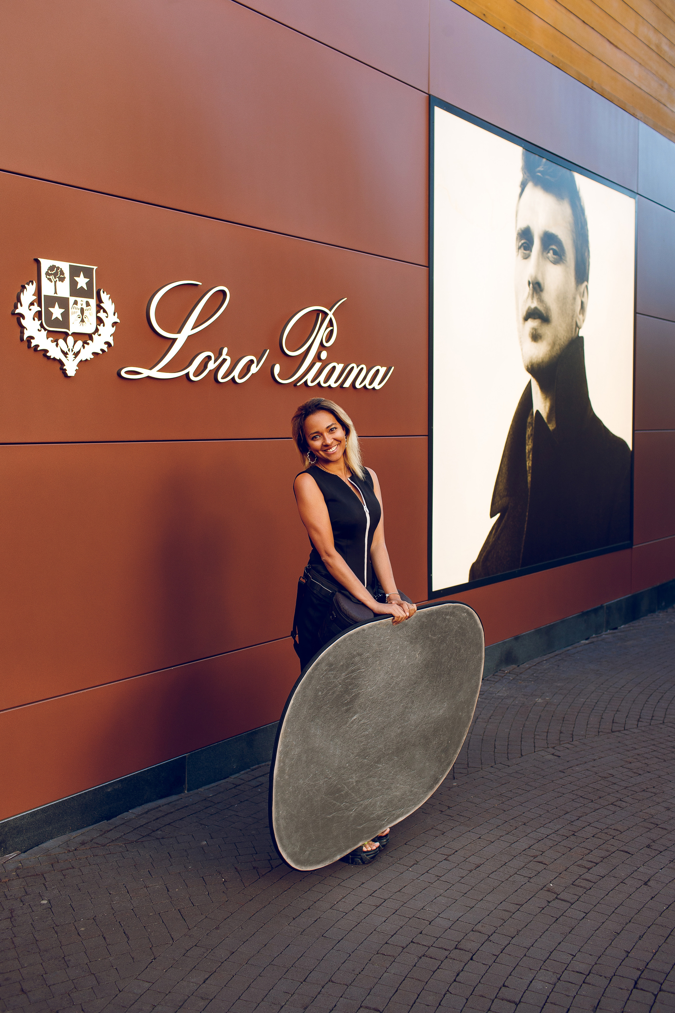 Самый красивый ассистент фотографа Никитина Дмитрия Алексеевича.