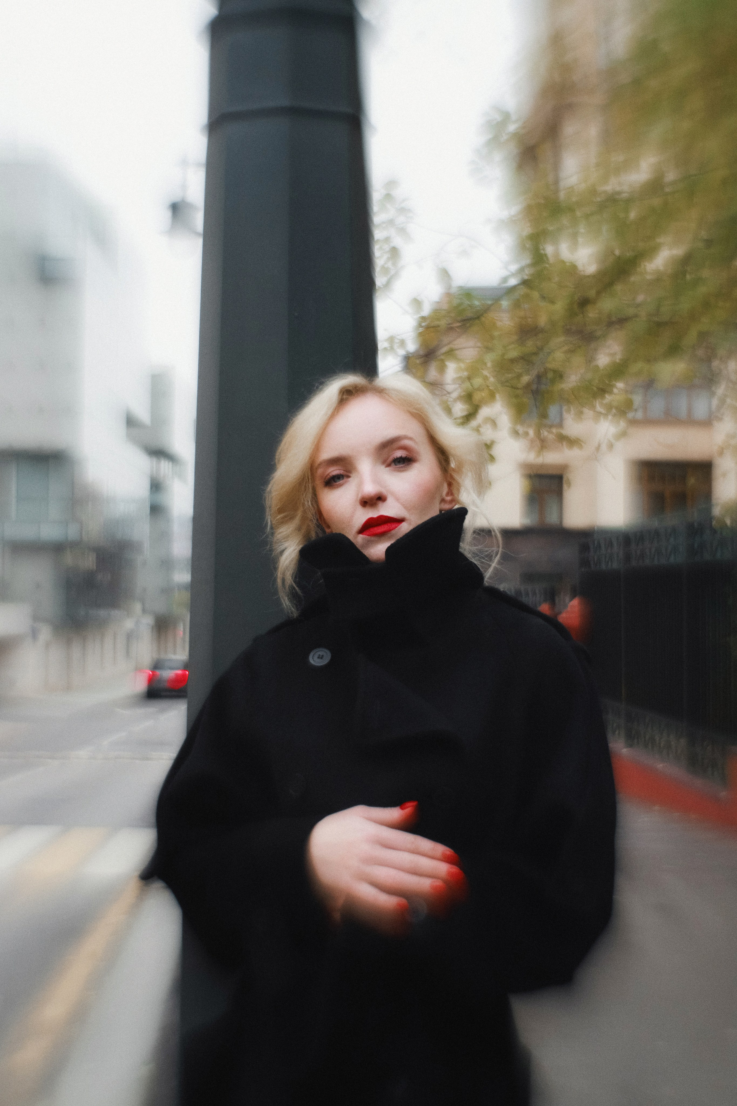 Фотопрогулка с актрисой Варварой Гусинской. Портретный и семейный фотограф в Москве Мария Рослякова