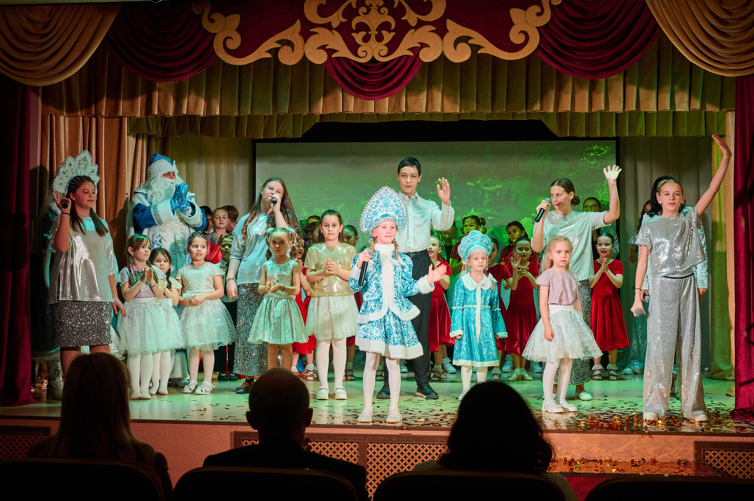 НГ ДК Виноградный. Жизнь курорта Кабардинка в фотографиях