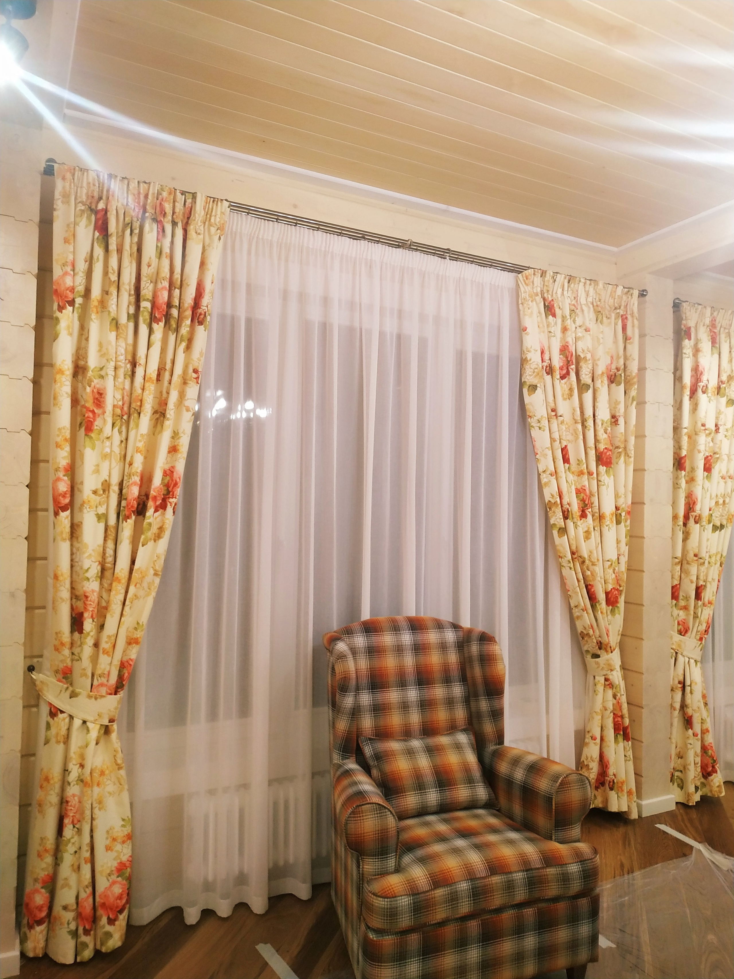 Шторы в гостиную. Салон по пошиву штор на заказ по индивидуальным размерам