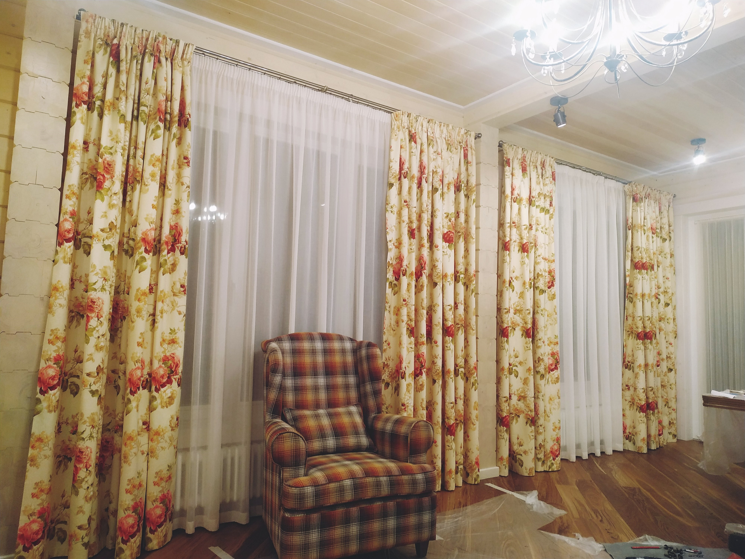 Шторы в гостиную. Салон по пошиву штор на заказ по индивидуальным размерам