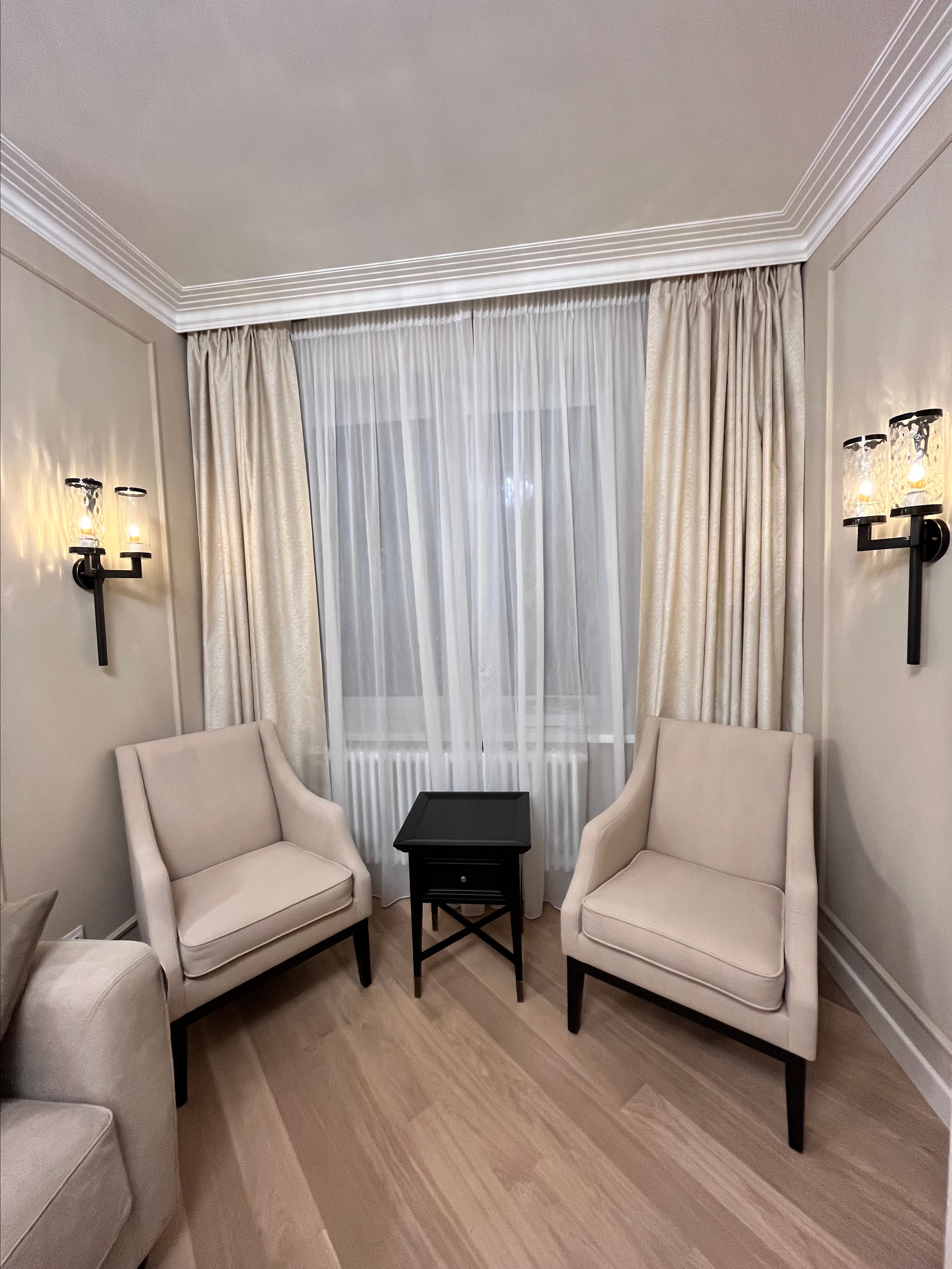 Шторы в гостиную. Салон по пошиву штор на заказ по индивидуальным размерам