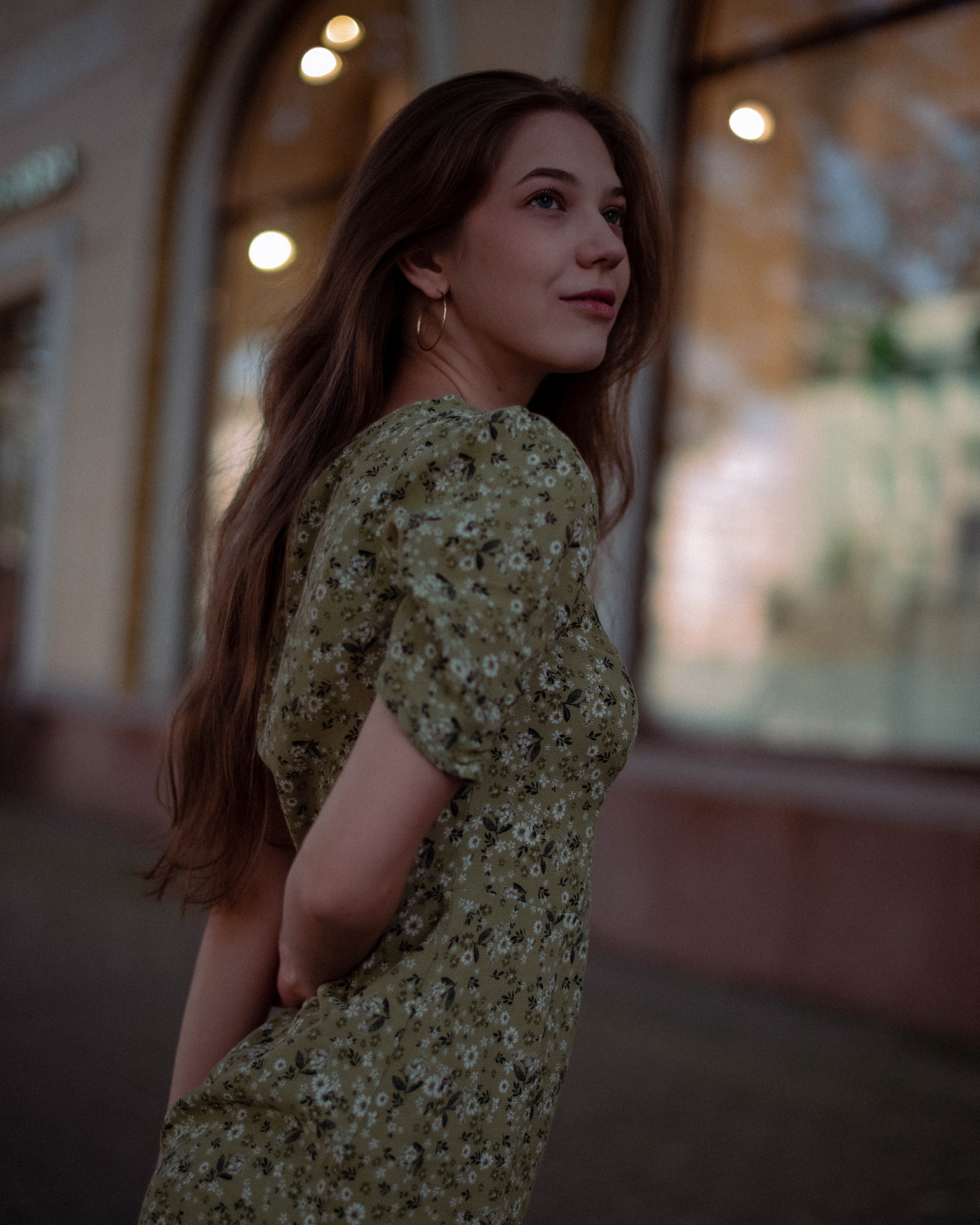 Ася. Женский фотограф. Создатель украшений ручной работы. Модель