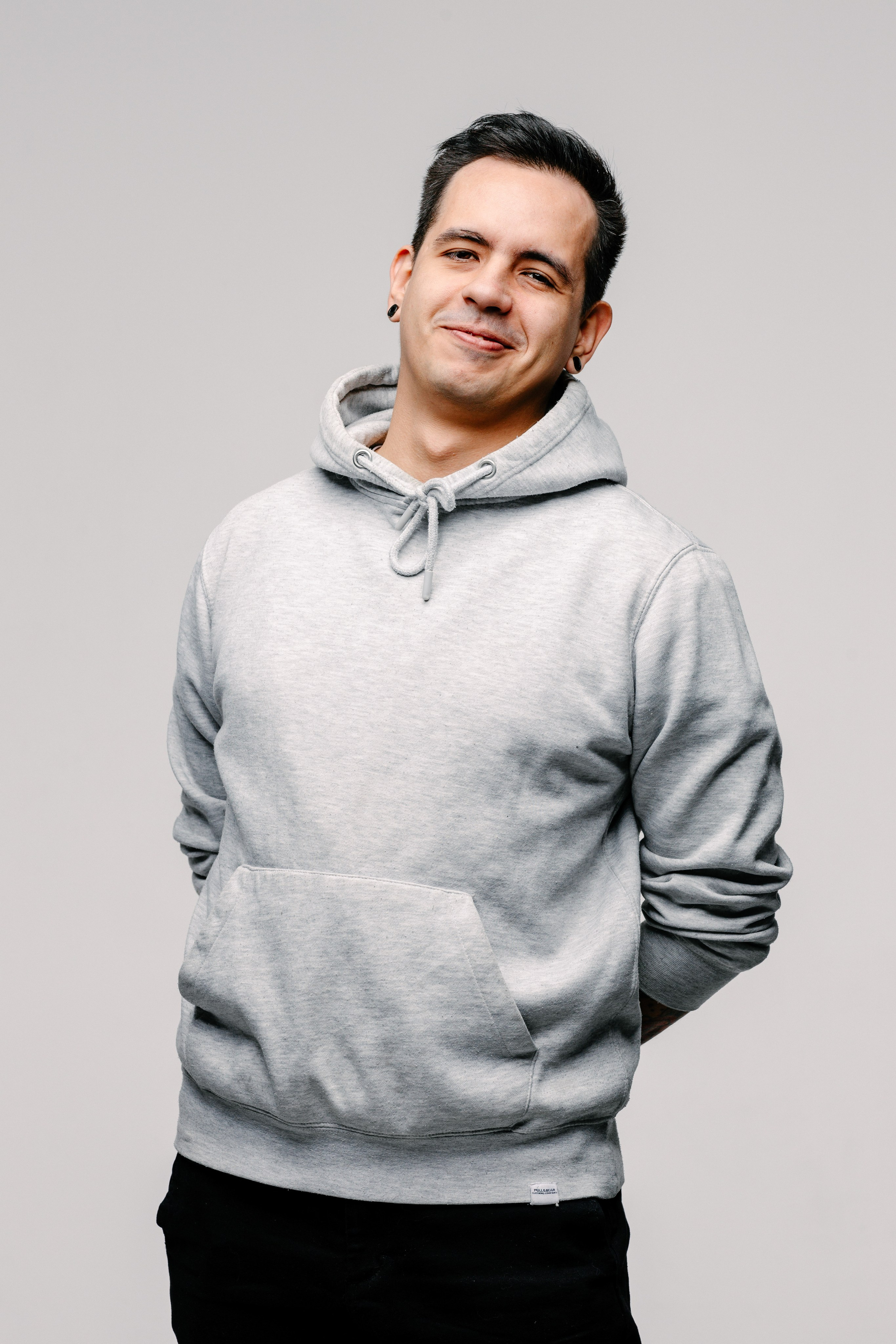 Фотосессия в студии Maison для StandUp комиков в Сочи. Репортажный фотограф в Москве, Сочи и Санкт-Петербурге