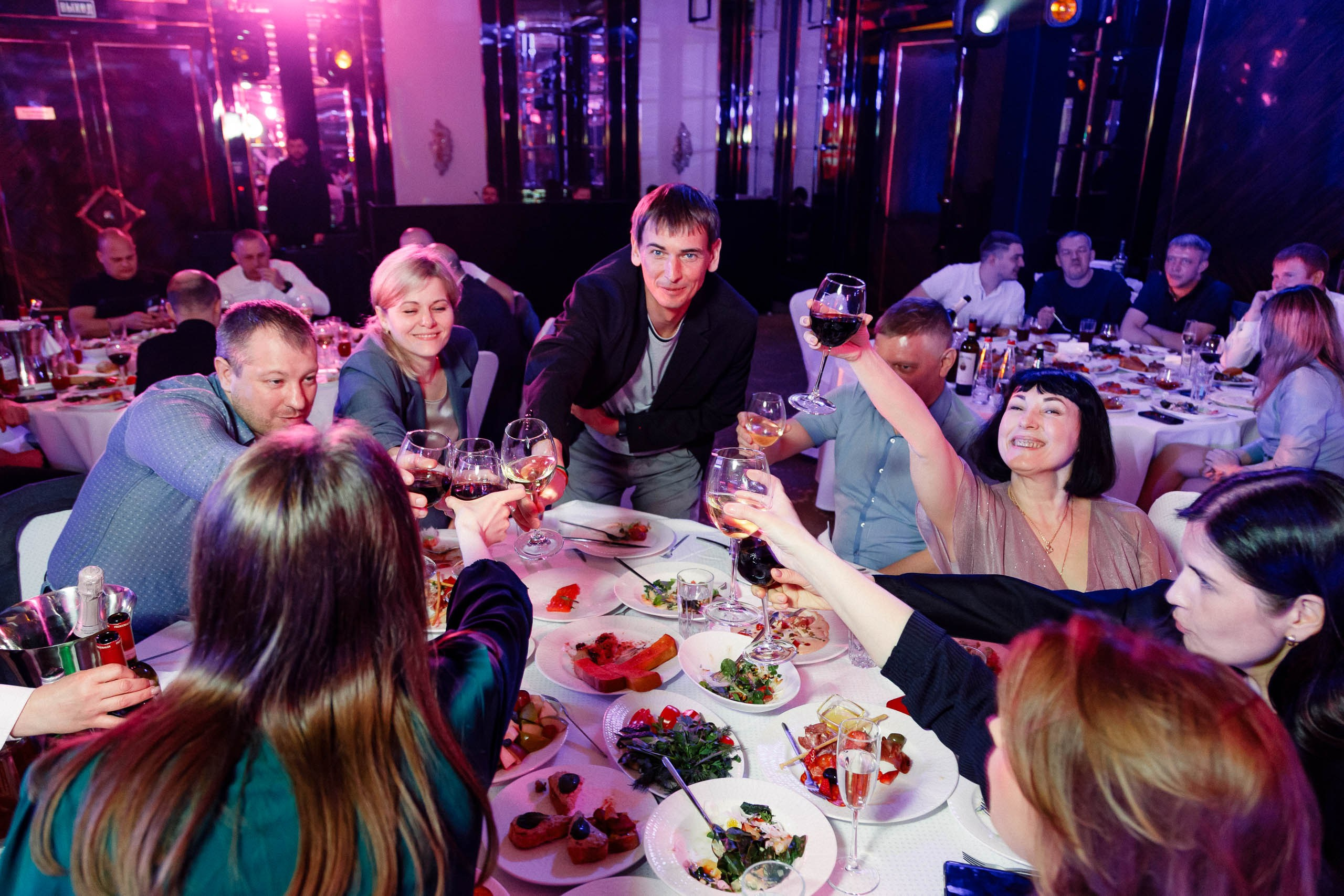 Гала-ужин в казино в Красной Поляне. Репортажный фотограф в Москве, Сочи и Санкт-Петербурге