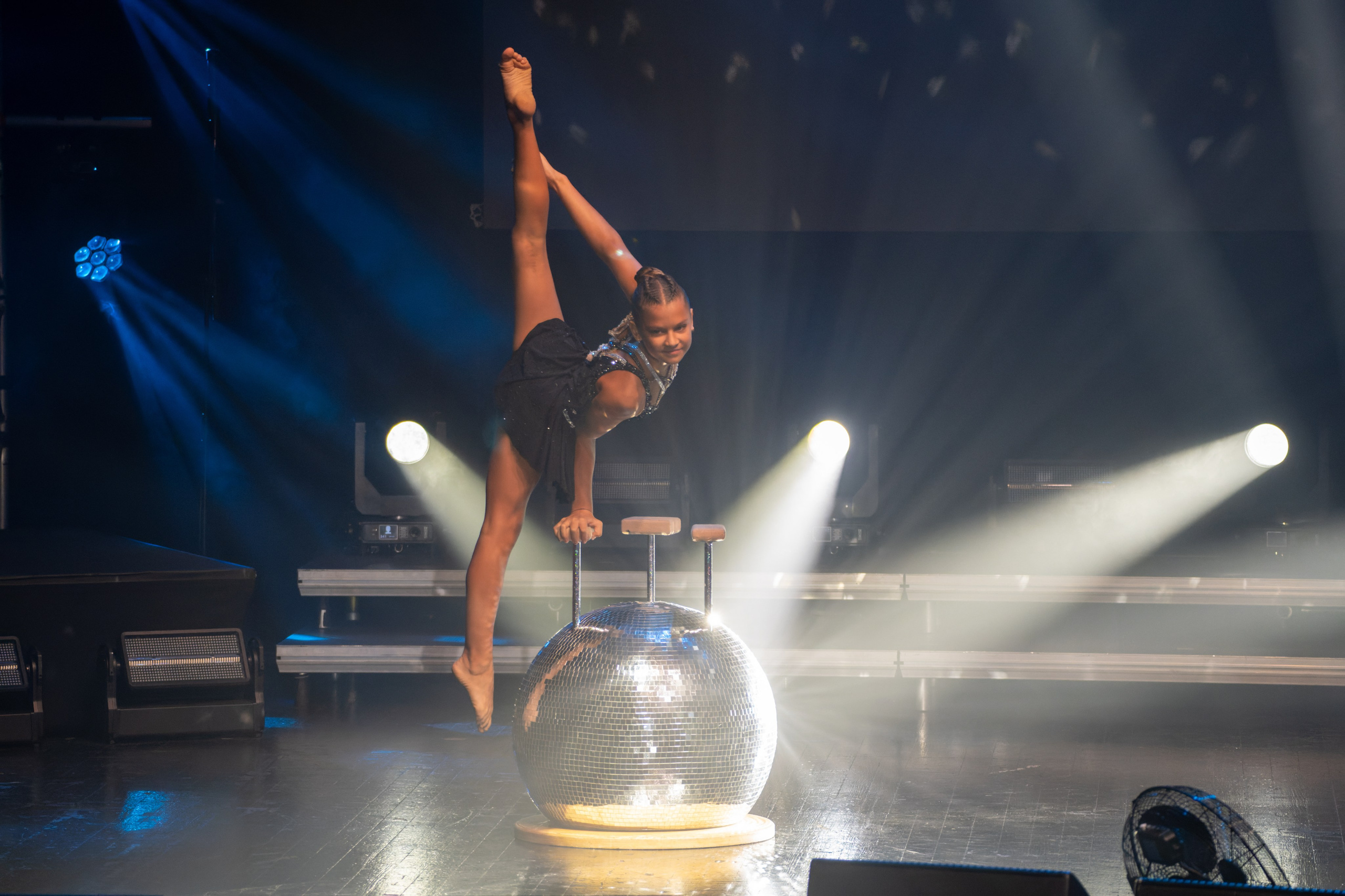 Фотосъёмка на гала-концерт, конкурсы, выступления, отчётные концерты и эвент-мероприятия. «Студия DRONAVT`s» — видеосъёмка и фотография г. Москва