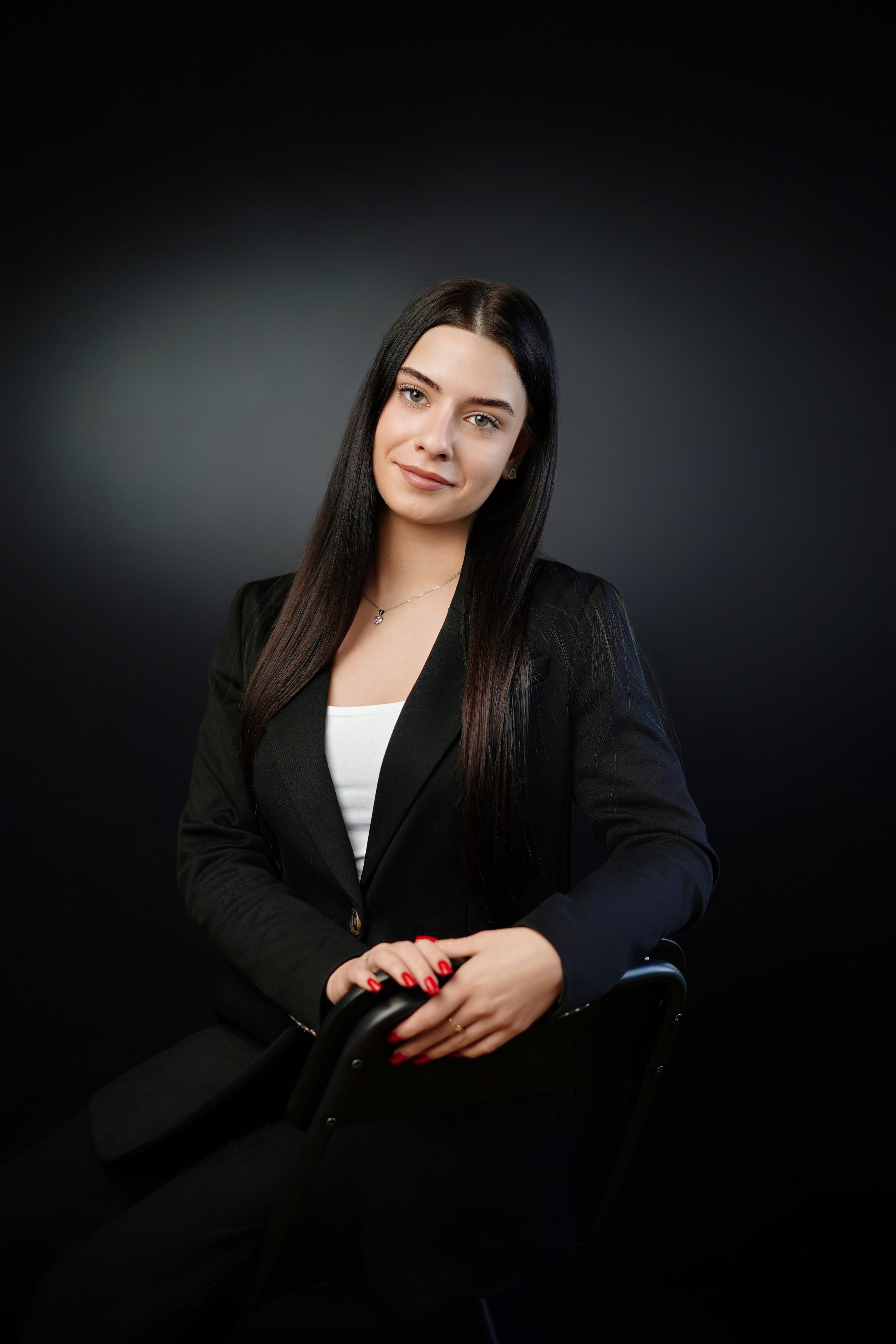 Стиль портрета в школе. GOTRA — выпускные альбомы в Тюмени