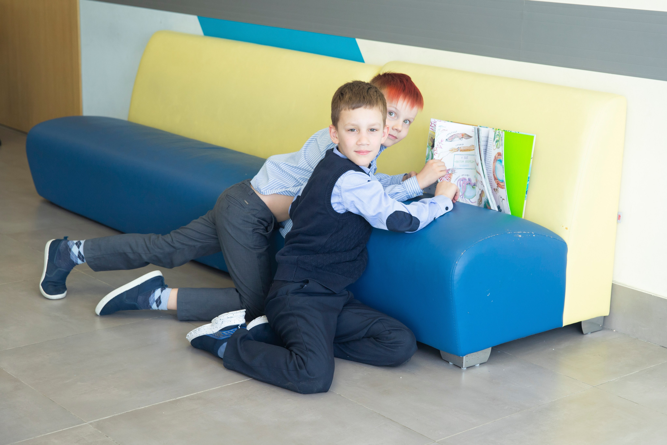 1 день в школе фото. ВЫПУСКНЫЕ АЛЬБОМЫ для детского сада и школы Санкт-Петербург и Лен. область