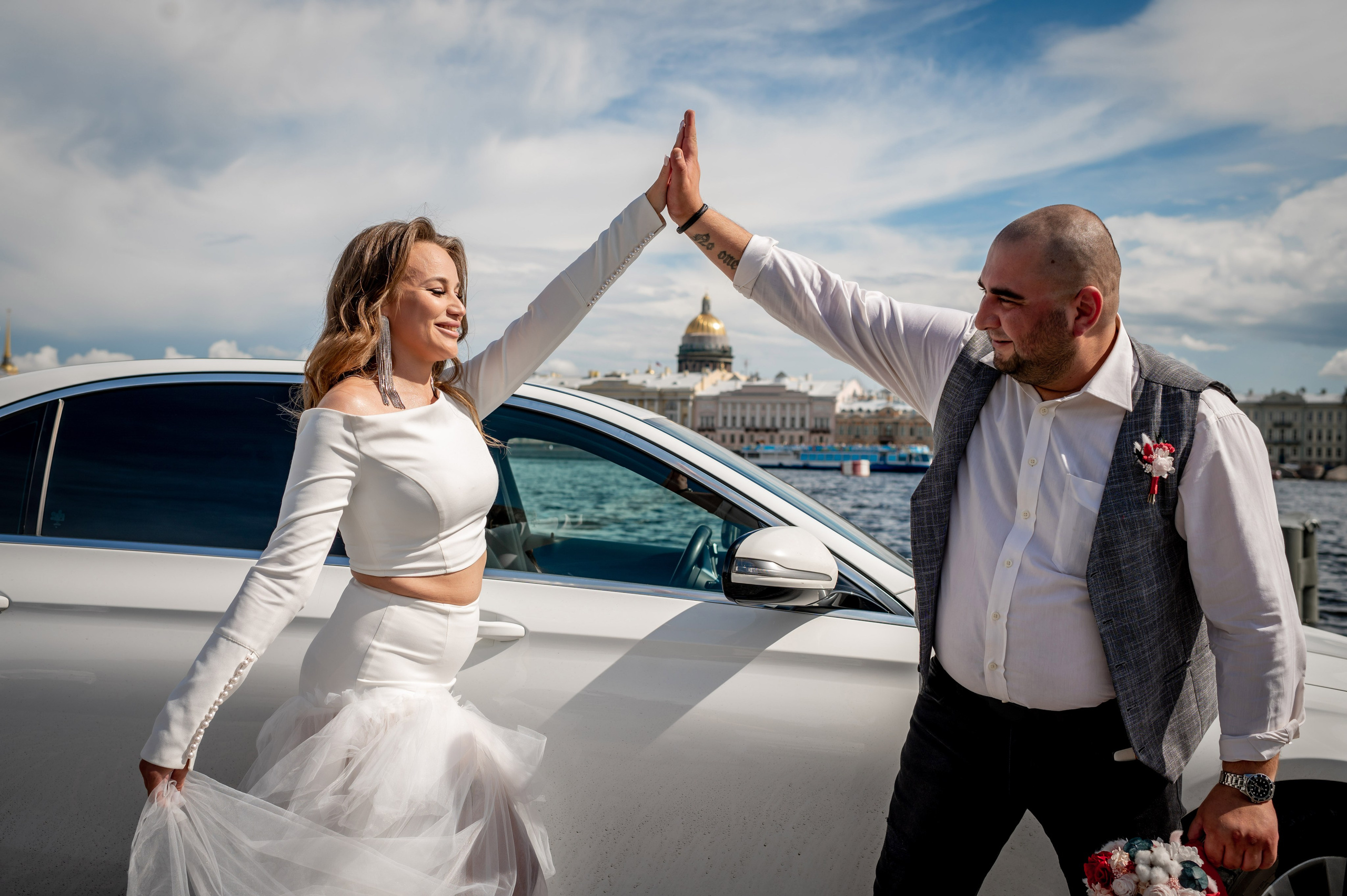 Экстравагантная свадебная фотосессия Светланы и Славы по нетрадиционным и оригинальным местам для свадебной прогулки в Санкт-Петербурге. Портретный, семейный и свадебный фотограф в Санкт-Петербурге и в Пушкине Ширяев Денис