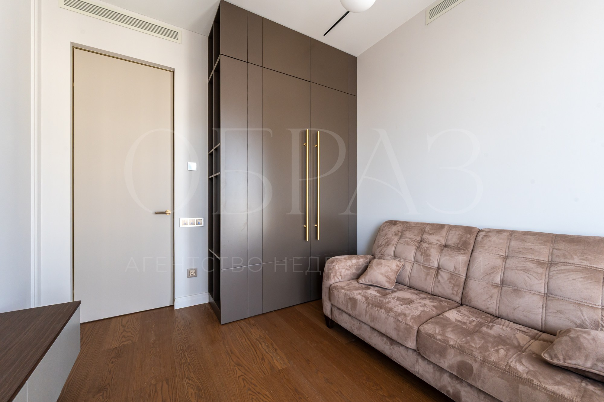 FullHouse на продажу. Интерьерный Фотограф Москва Криста FLY Труфанова