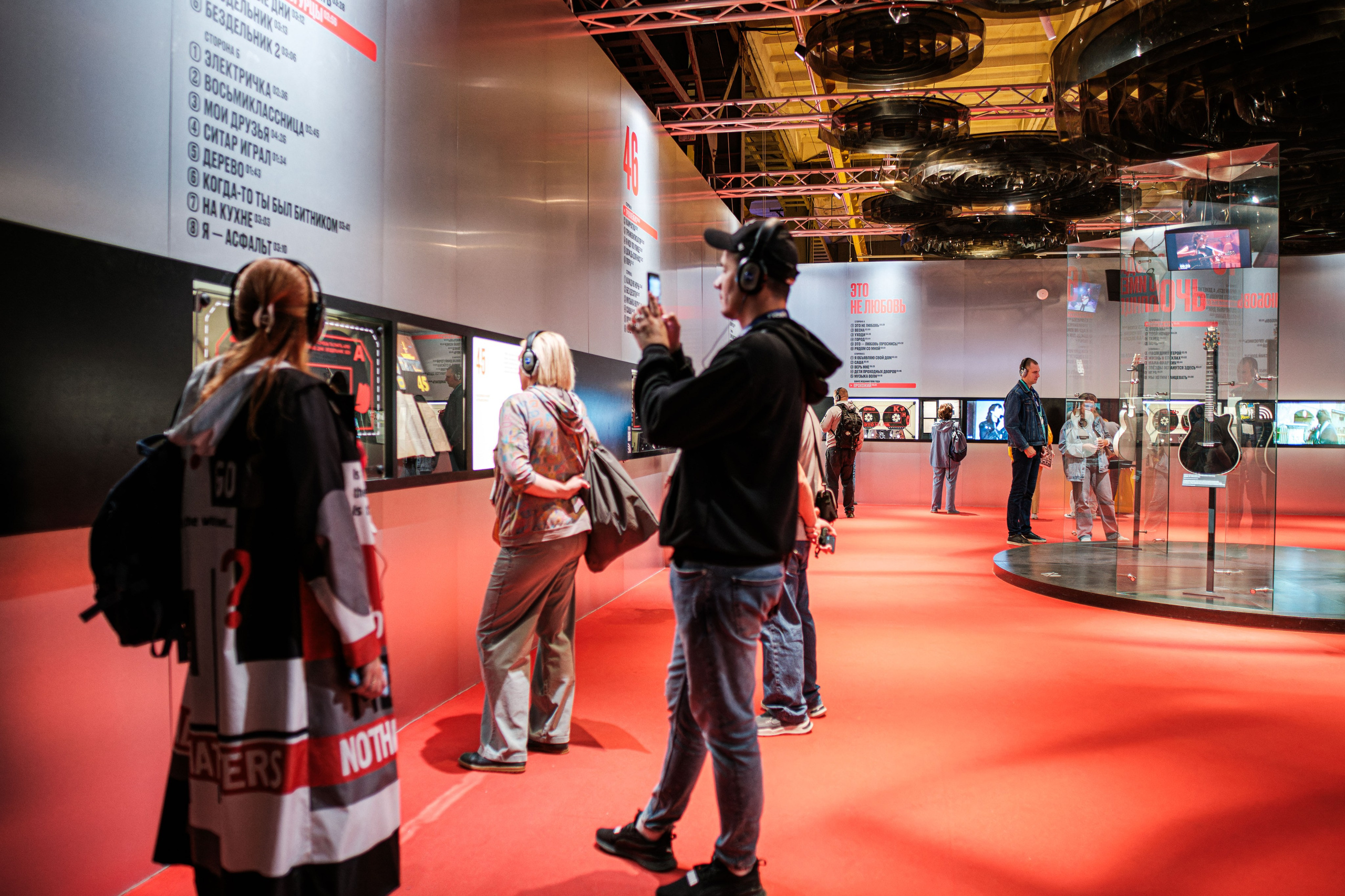 «Виктор Цой. Легенда» Выставка-байопик. Фотограф Балаев Михаил