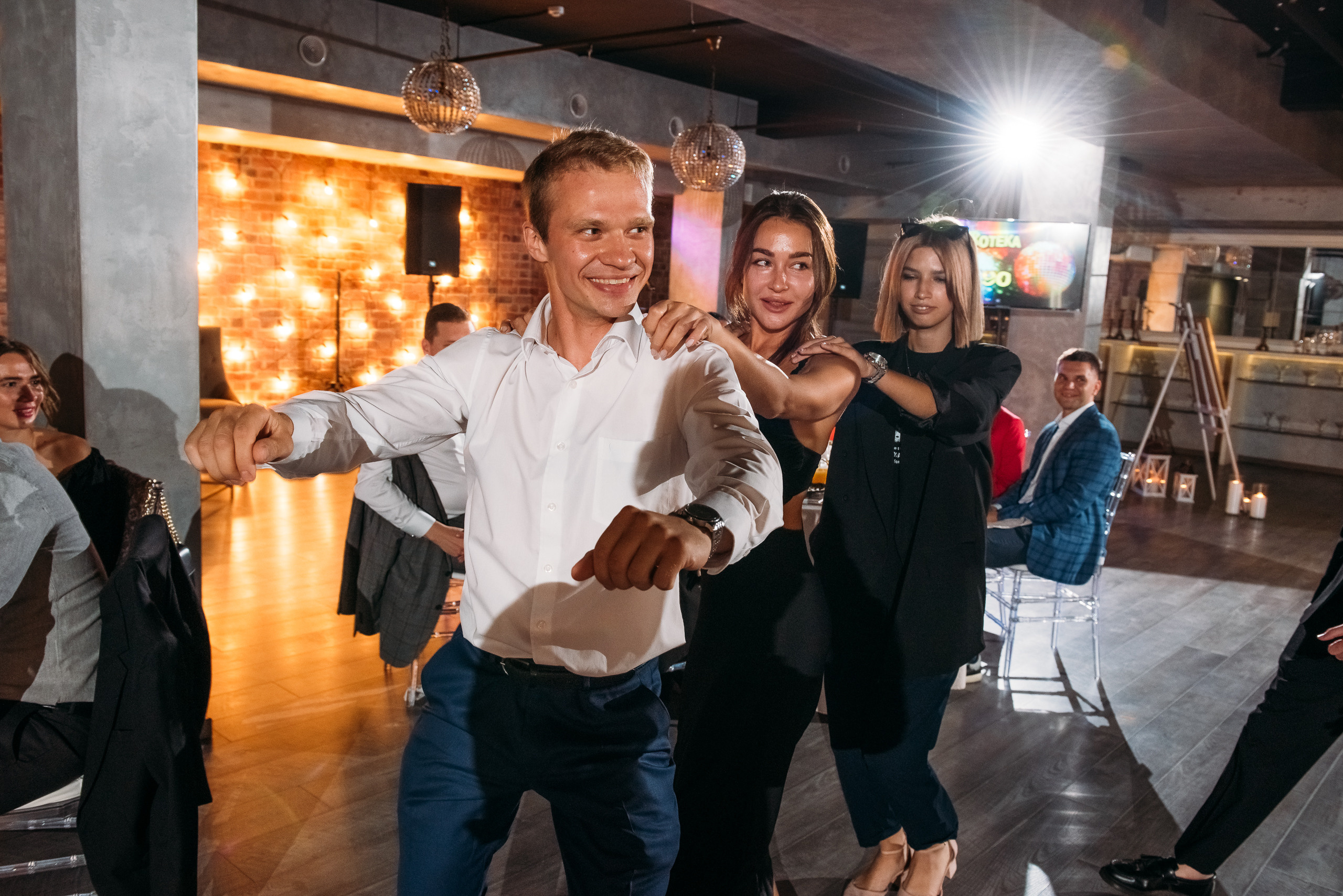 Свадебный банкет Марины и Владислава. Свадебный фотограф в Санкт-Петербурге Афонин Андрей