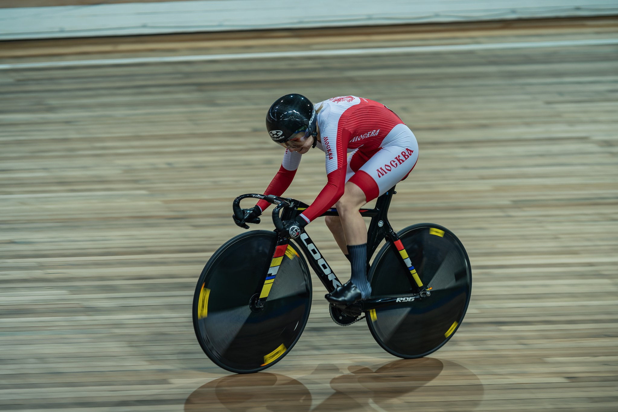 Кубок и чемпионат России по велоспорту на треке 2026. Фоторепортаж с велотрека «Крылатское» | Сергей Чурносов