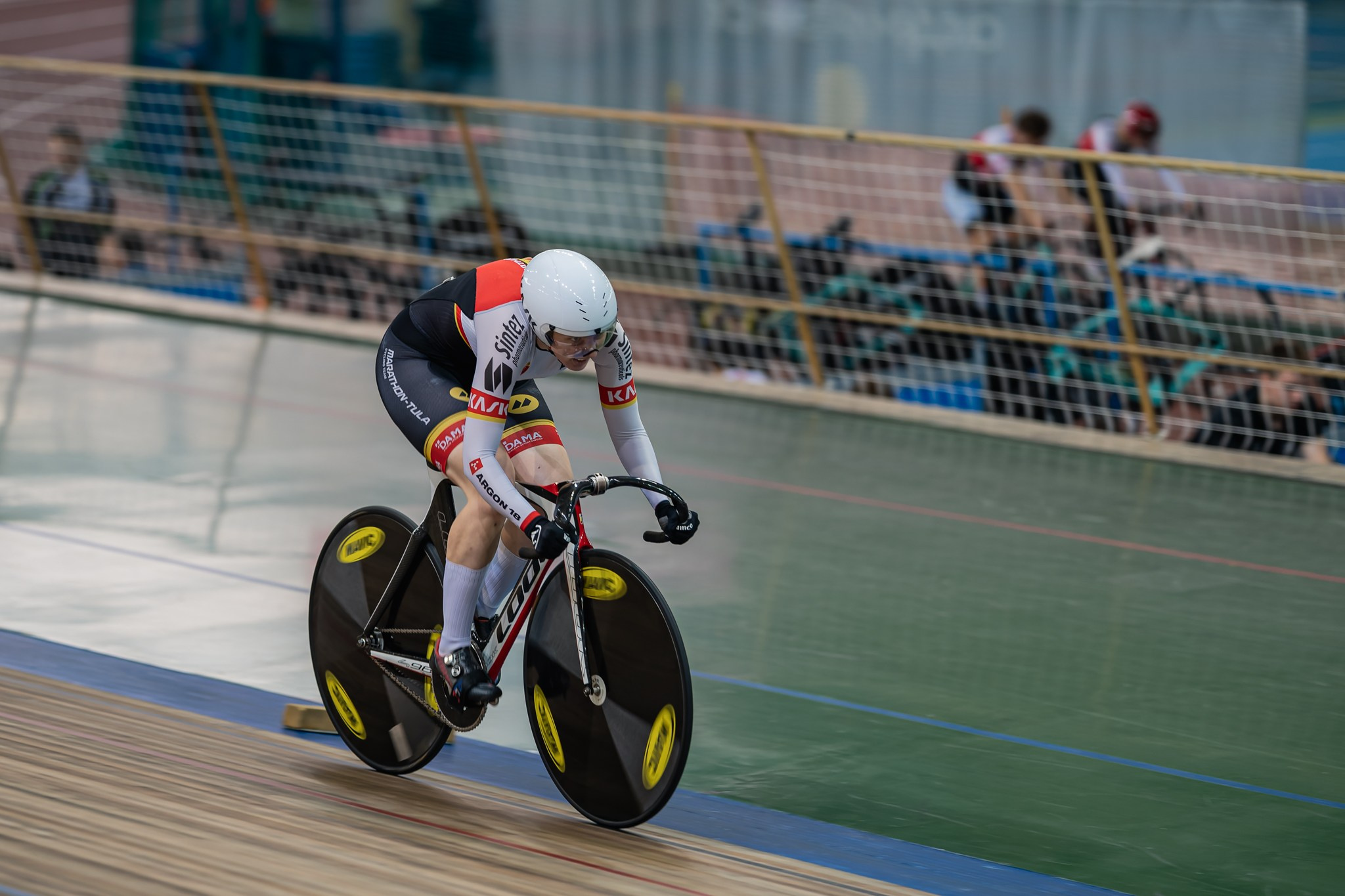 Кубок и чемпионат России по велоспорту на треке 2026. Фоторепортаж с велотрека «Крылатское» | Сергей Чурносов