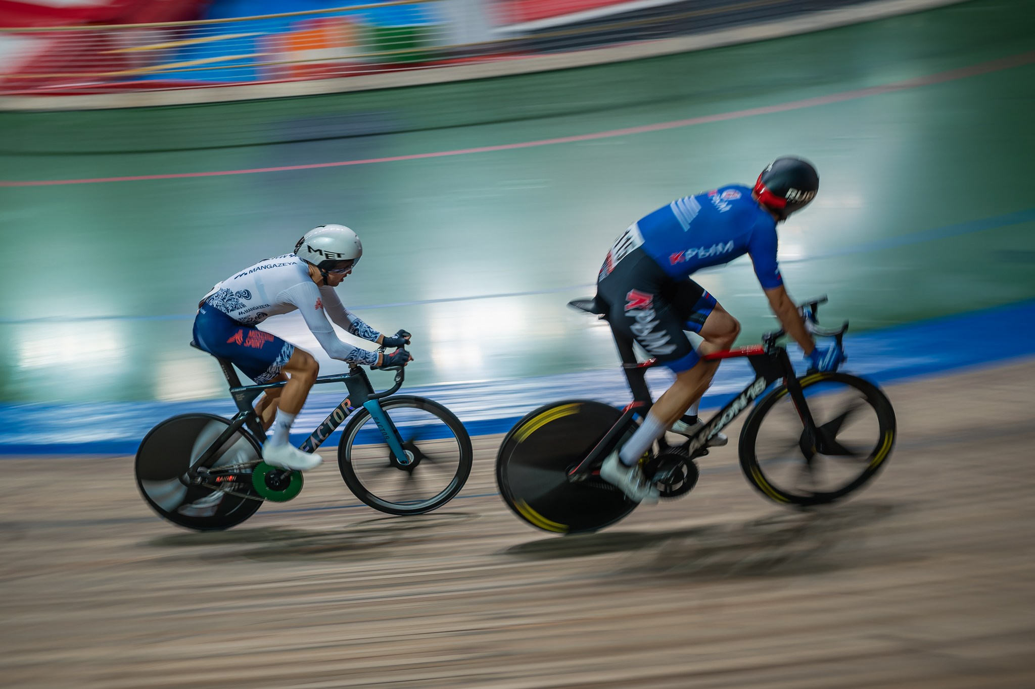 Кубок и чемпионат России по велоспорту на треке 2026. Фоторепортаж с велотрека «Крылатское» | Сергей Чурносов