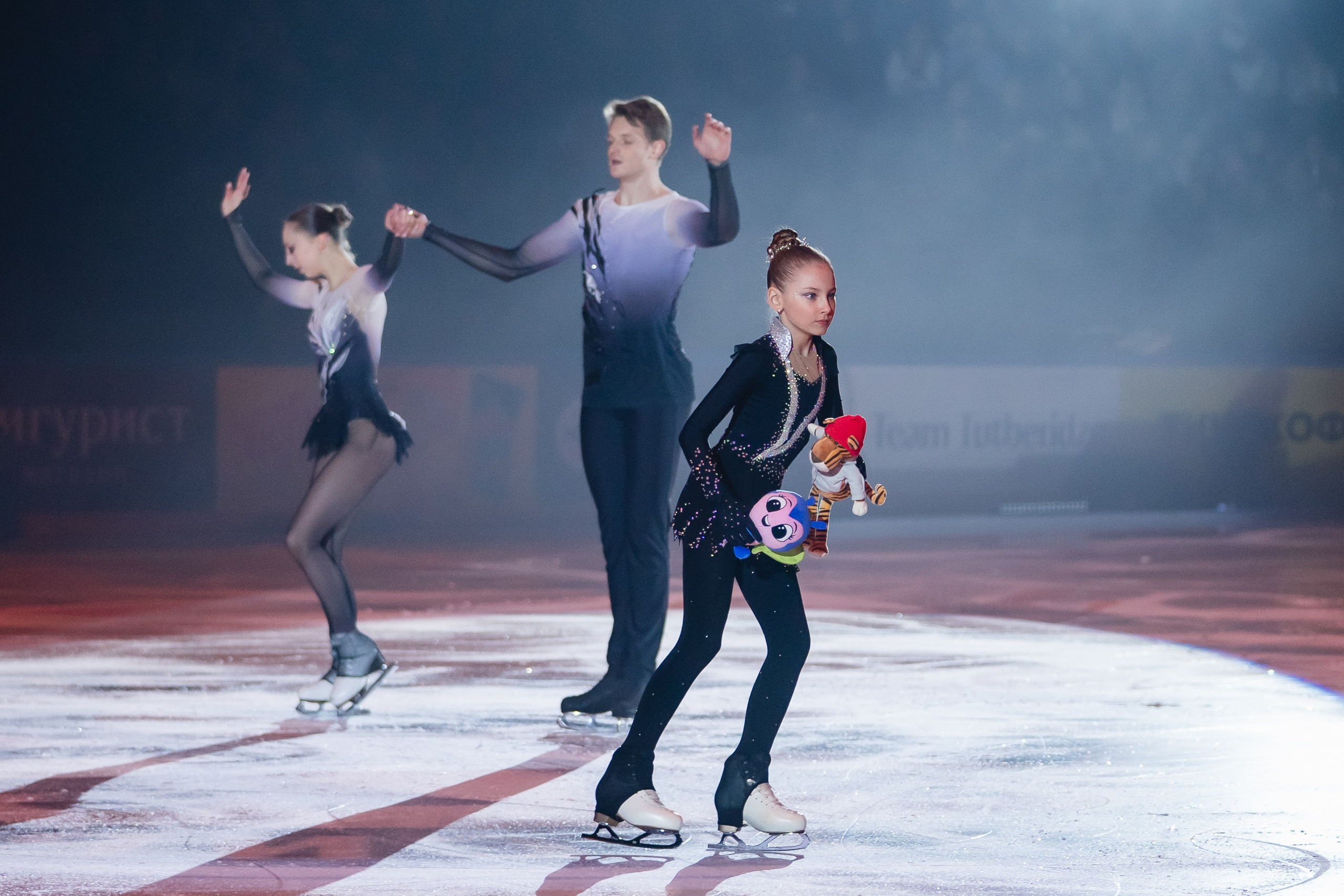 Шоу «Чемпионы на льду» в Новосибирске. Воробьева Ксения — Спортивный и танцевальный фотограф Новосибирск