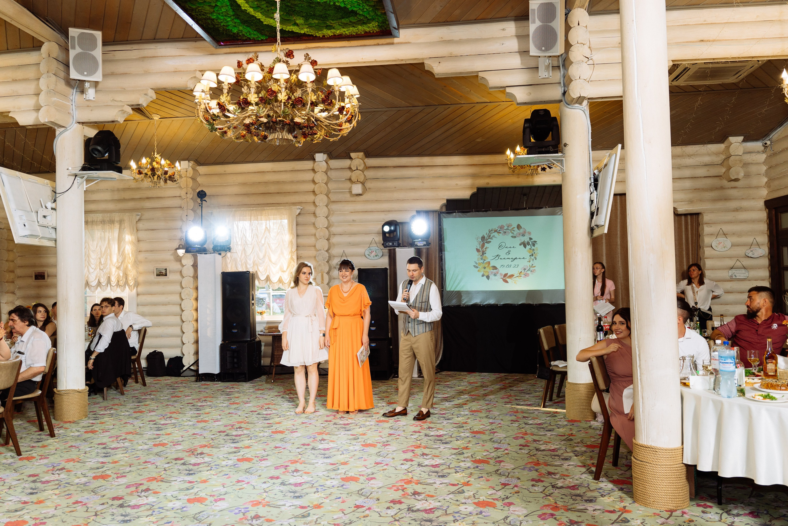 Свадьба Олега и Виктории в клубе «Ближняя дача»