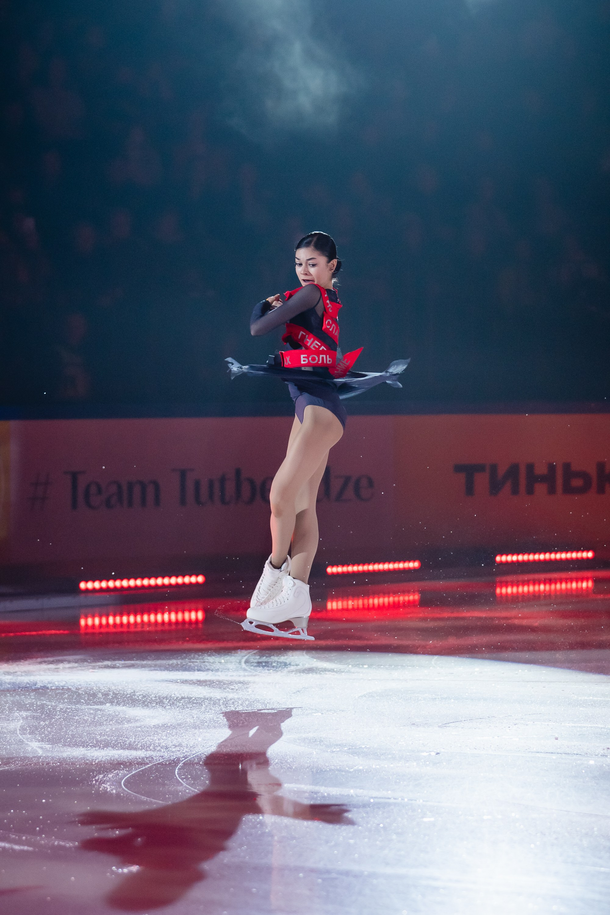 Шоу «Чемпионы на льду» в Новосибирске. Воробьева Ксения — Спортивный и танцевальный фотограф Новосибирск