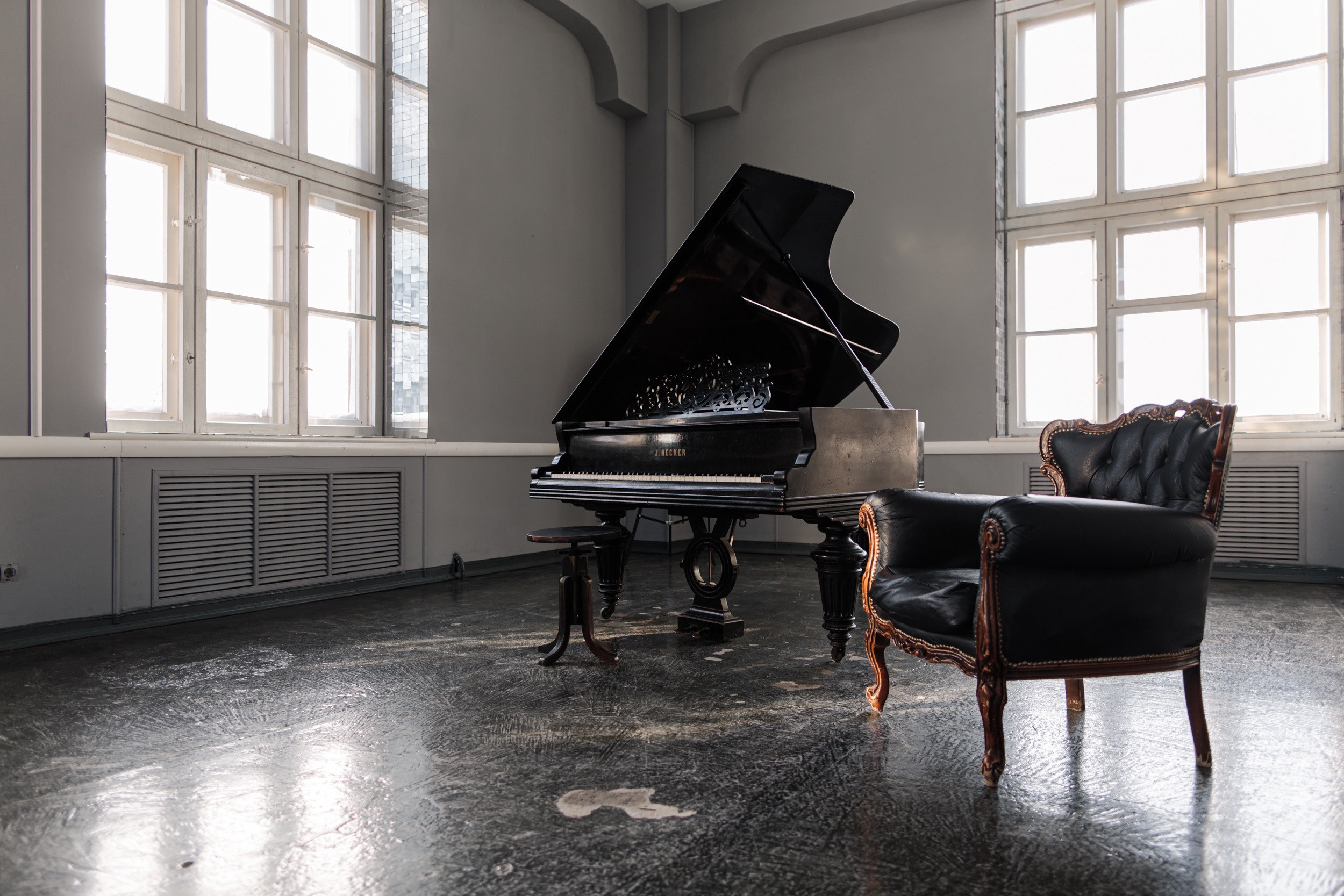 Подборка фотостудий в Нижнем Новгороде. Фотограф на Свадьбу, Корпоратив, Праздник Алексей Урезков