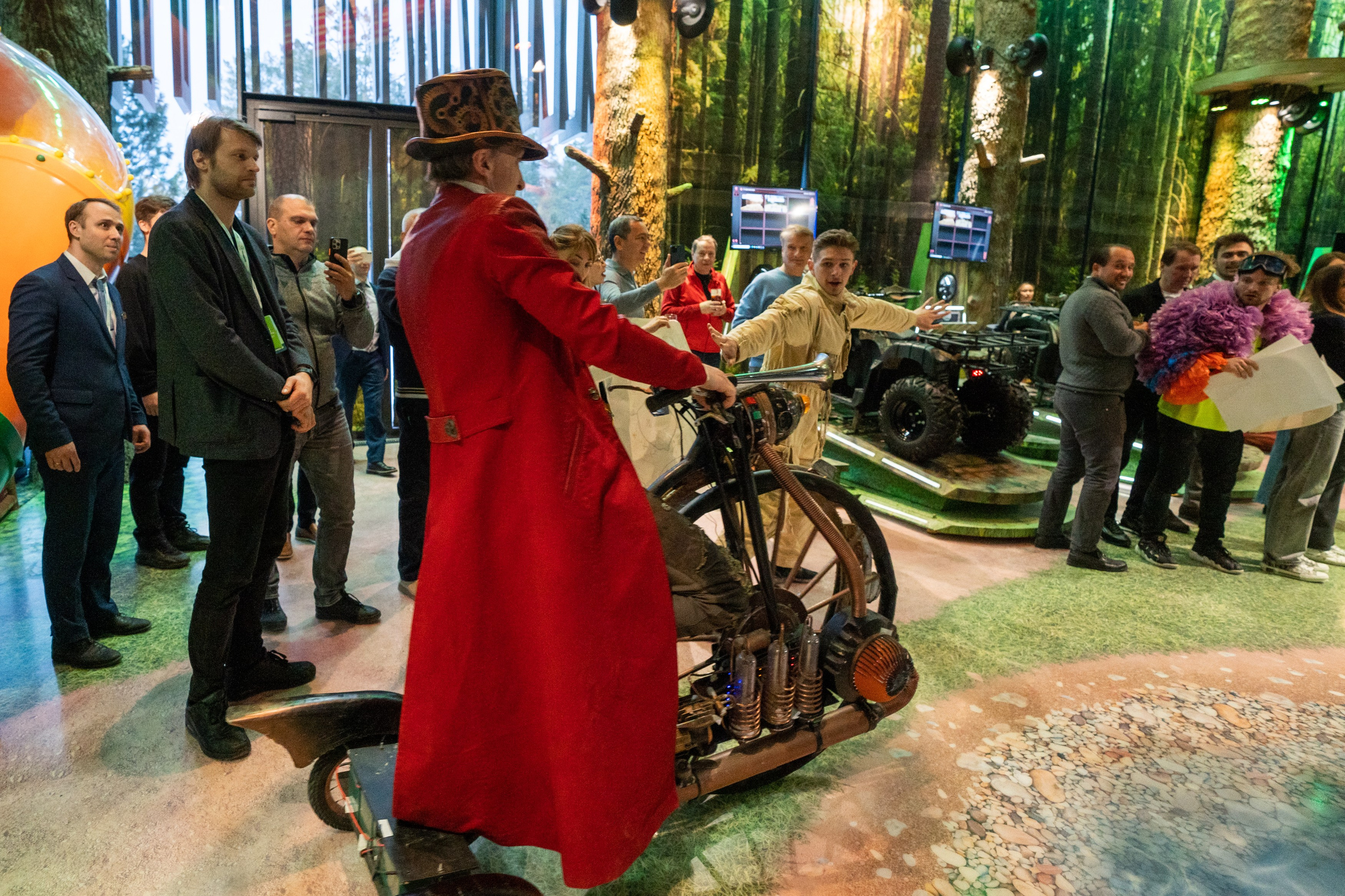 «Переполох». Арт-группа СТРОКА