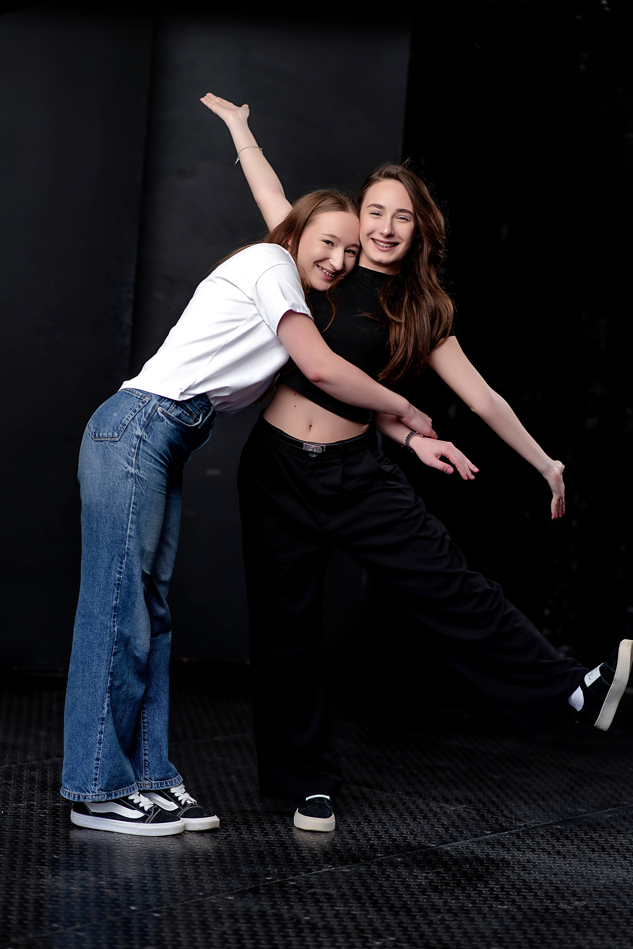 Выпускные (школьные) альбомы (книги) в Ростове-на-Дону. Современные Выпускные Альбомы в Ростове-на-Дону