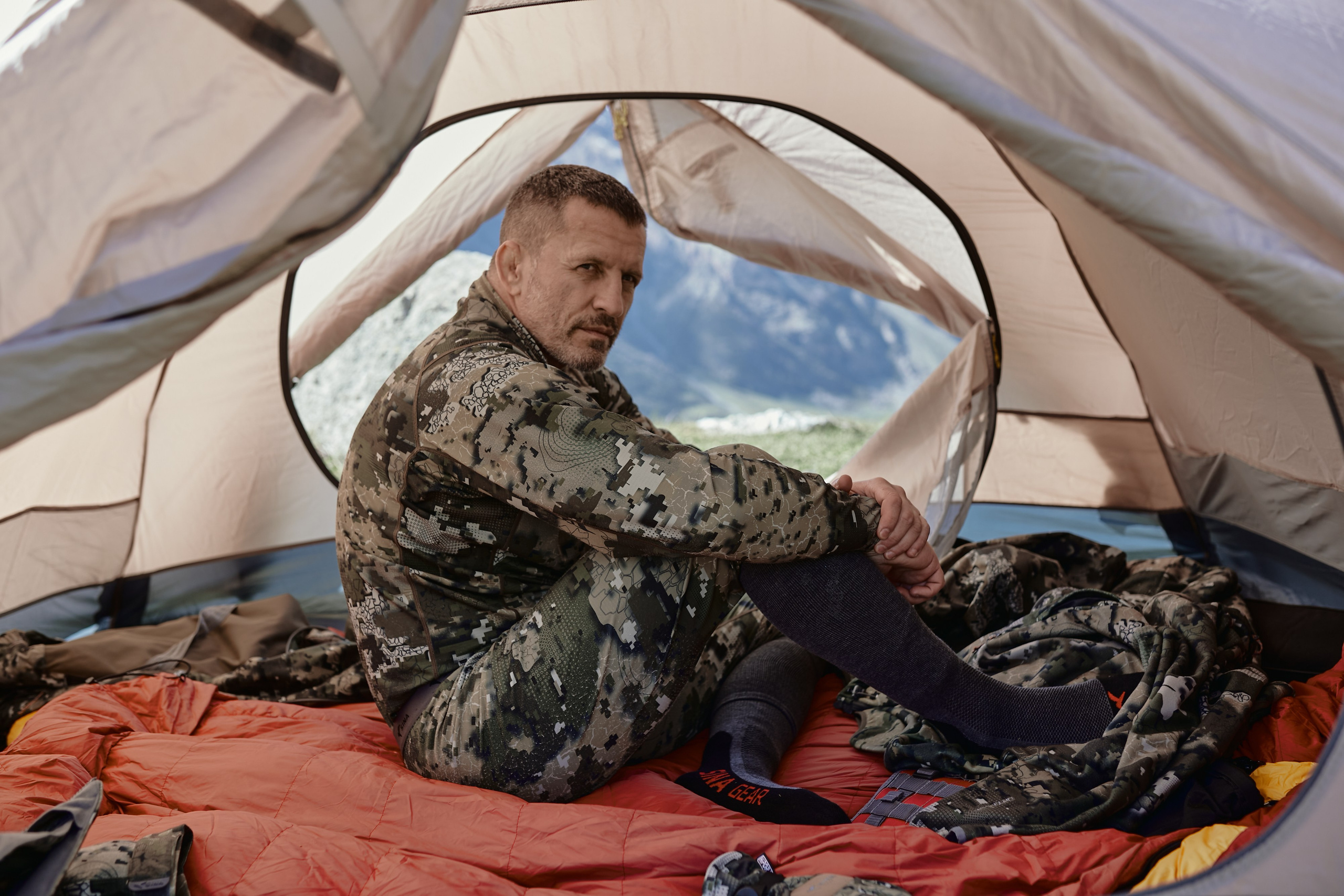 Съемка для бренда охотничьей одежды под ключ. Фотограф Продюсер в горах КБР / Москва Нальчик Горы