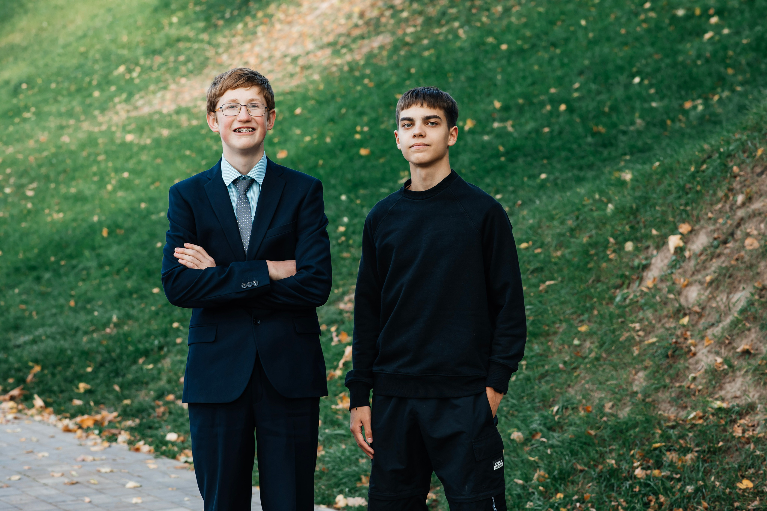 Фотосессия для выпускного альбома в парке Им. Талалихина. Выпускные альбомы в Подольске Москве и МО