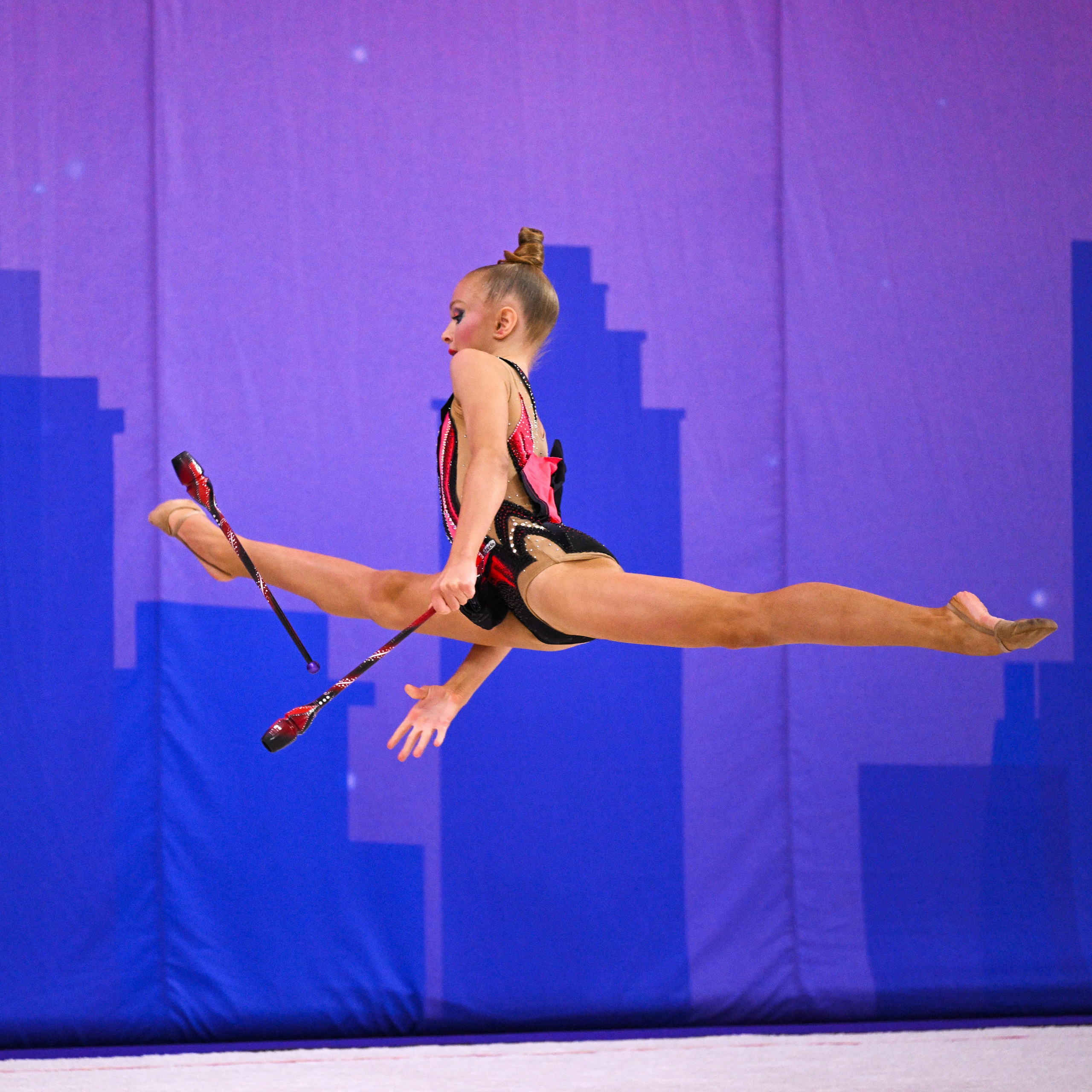 Всероссийские соревнования по художественной гимнастике «СОВЕРШЕНСТВО» Москва ВОЛЕЙБОЛЬНАЯ АРЕНА «ДИНАМО». ФОТОВИДЕОСПОРТ. Фото видео услуги на соревнованиях по художественной гимнастике. Видеотрансляция соревнований. Москва, ЦФО, ПФО