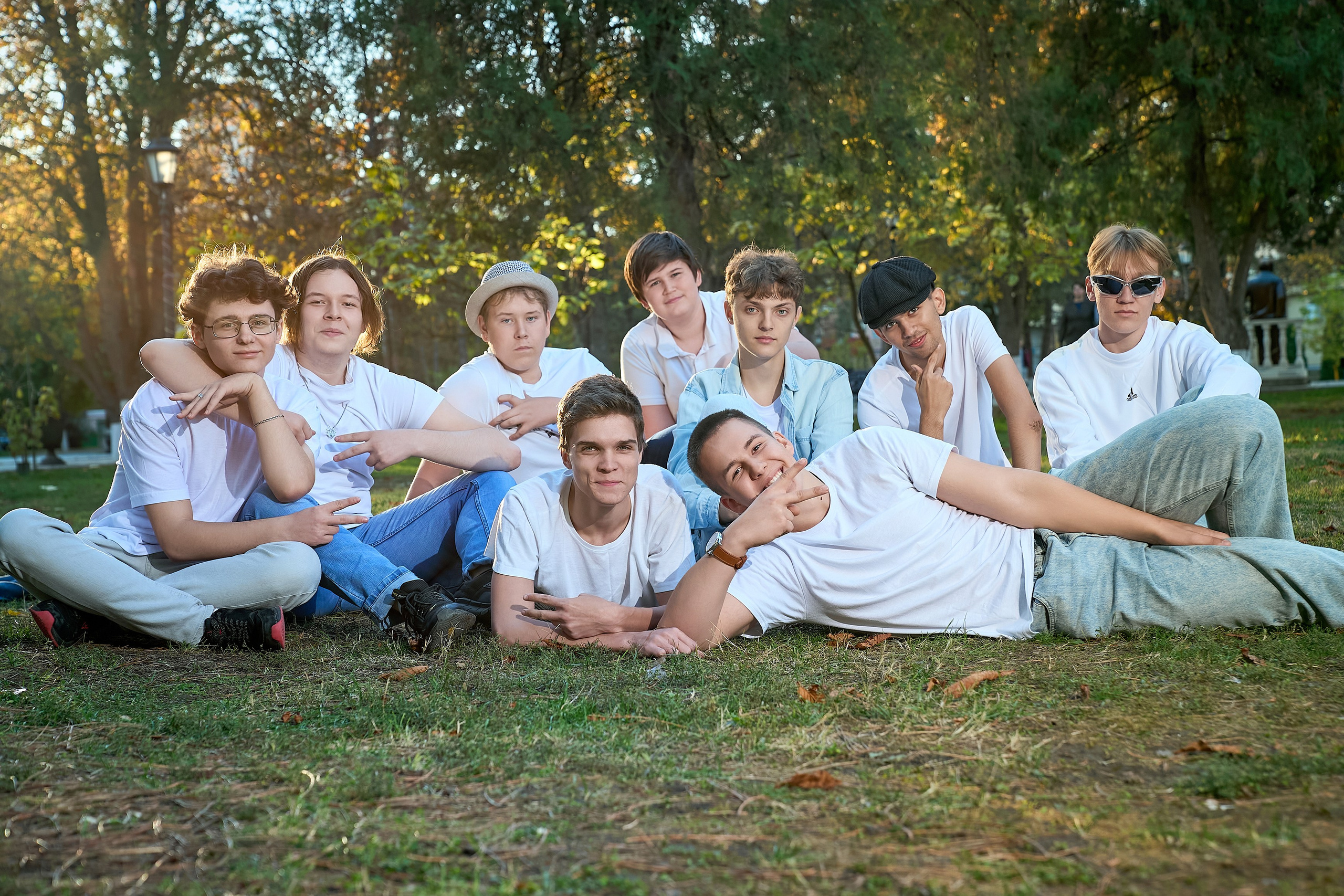 Выпускные альбомы и съемка на улице, плюсы и минусы