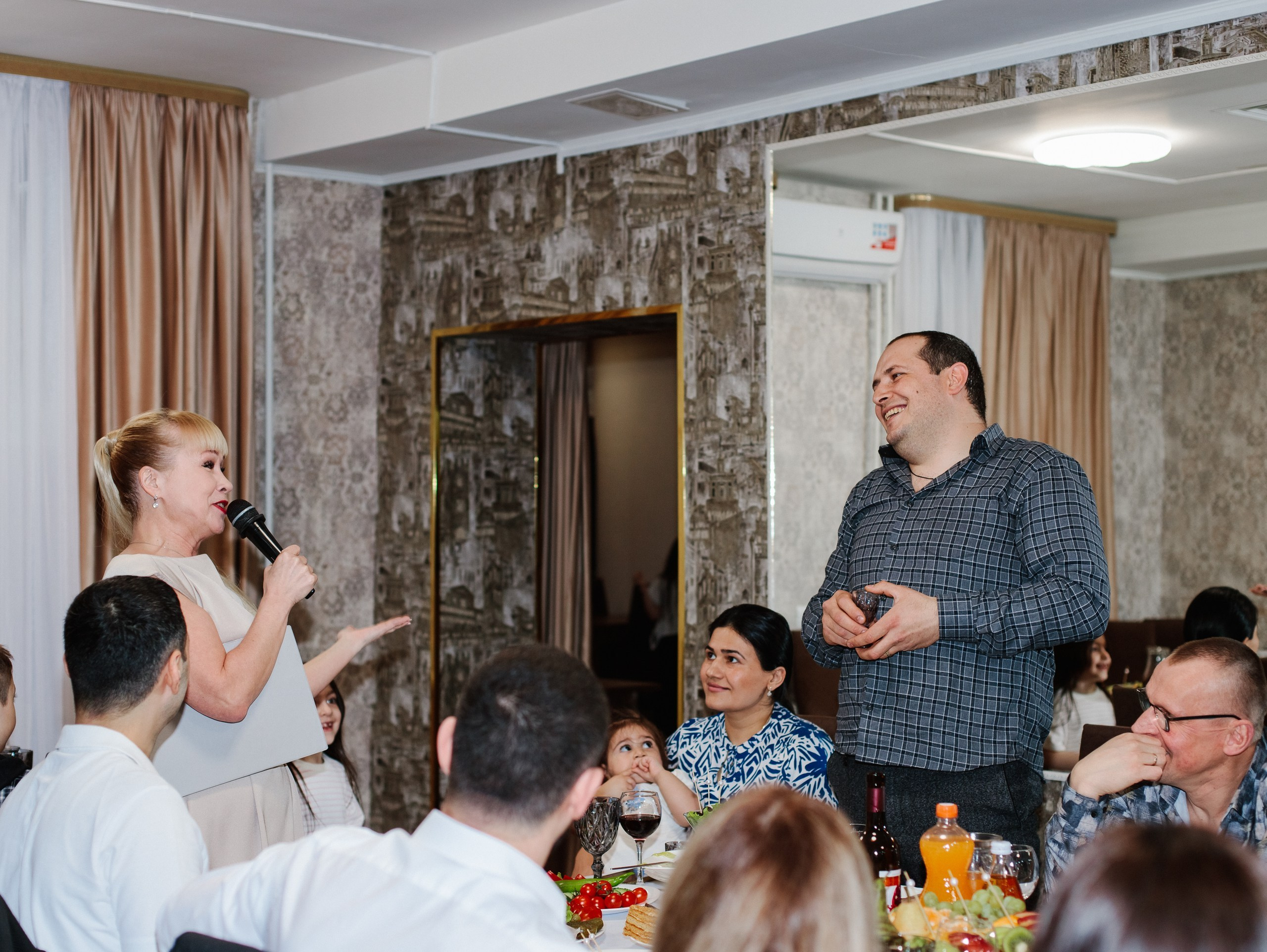 Ведущий, Тамада, DJ, фото в Перми. Хорошее настроение