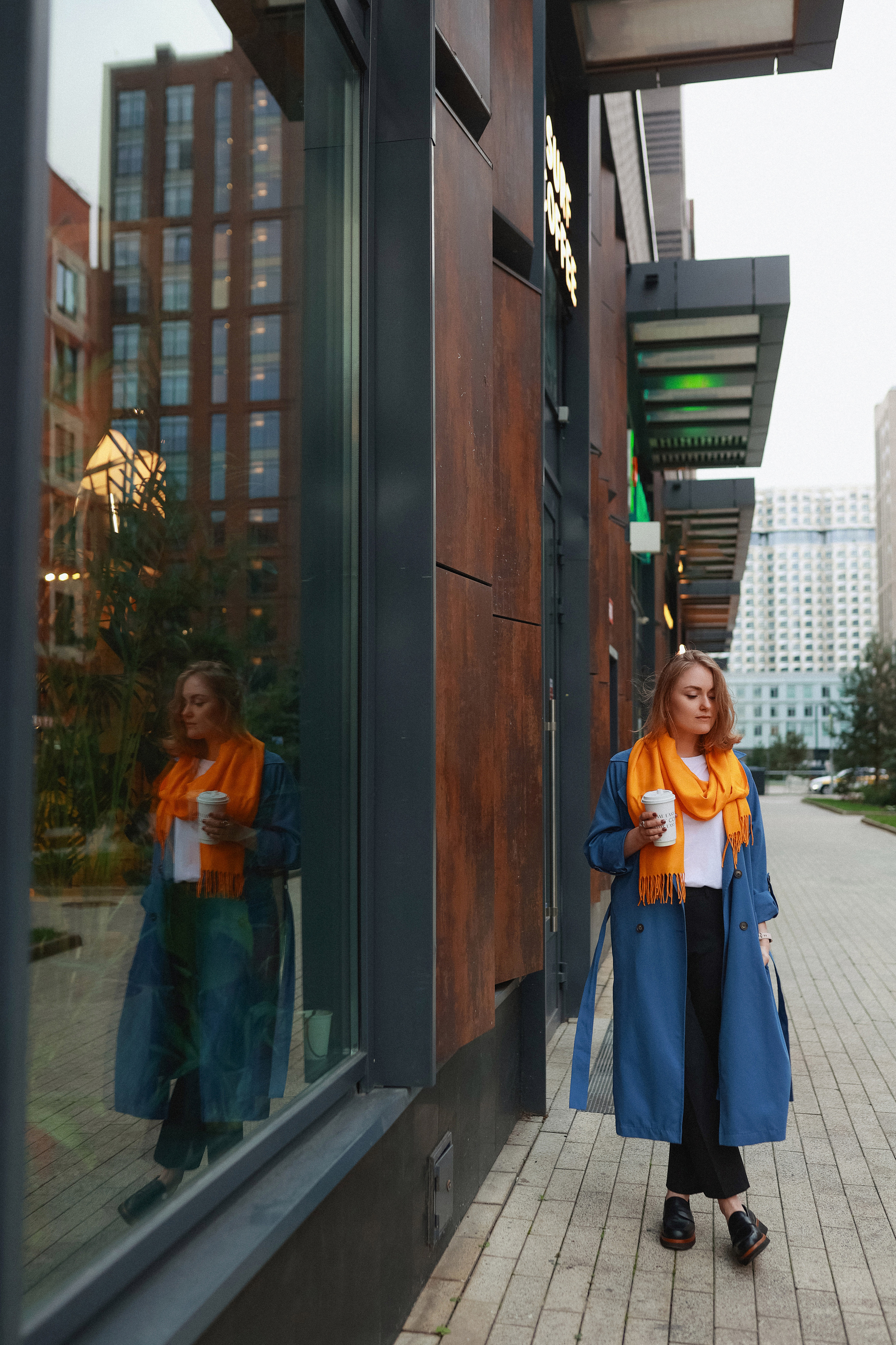 Фотопрогулка в ЗилАрт. Женская индивидуальная фотосессия. Портретный и семейный фотограф в Москве Мария Рослякова